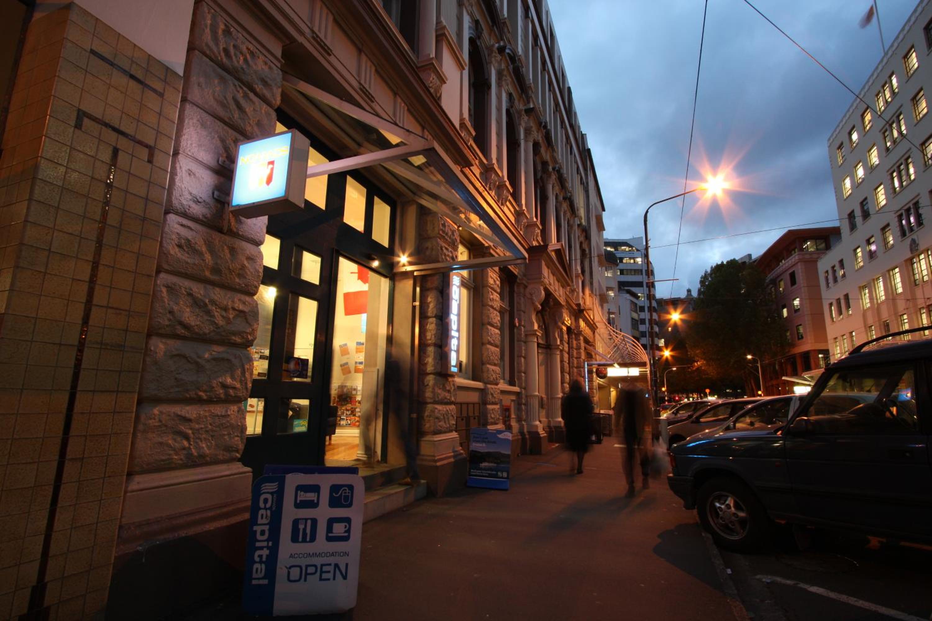 Hotel Nomads Capital Backpackers - Wellington - Image 1