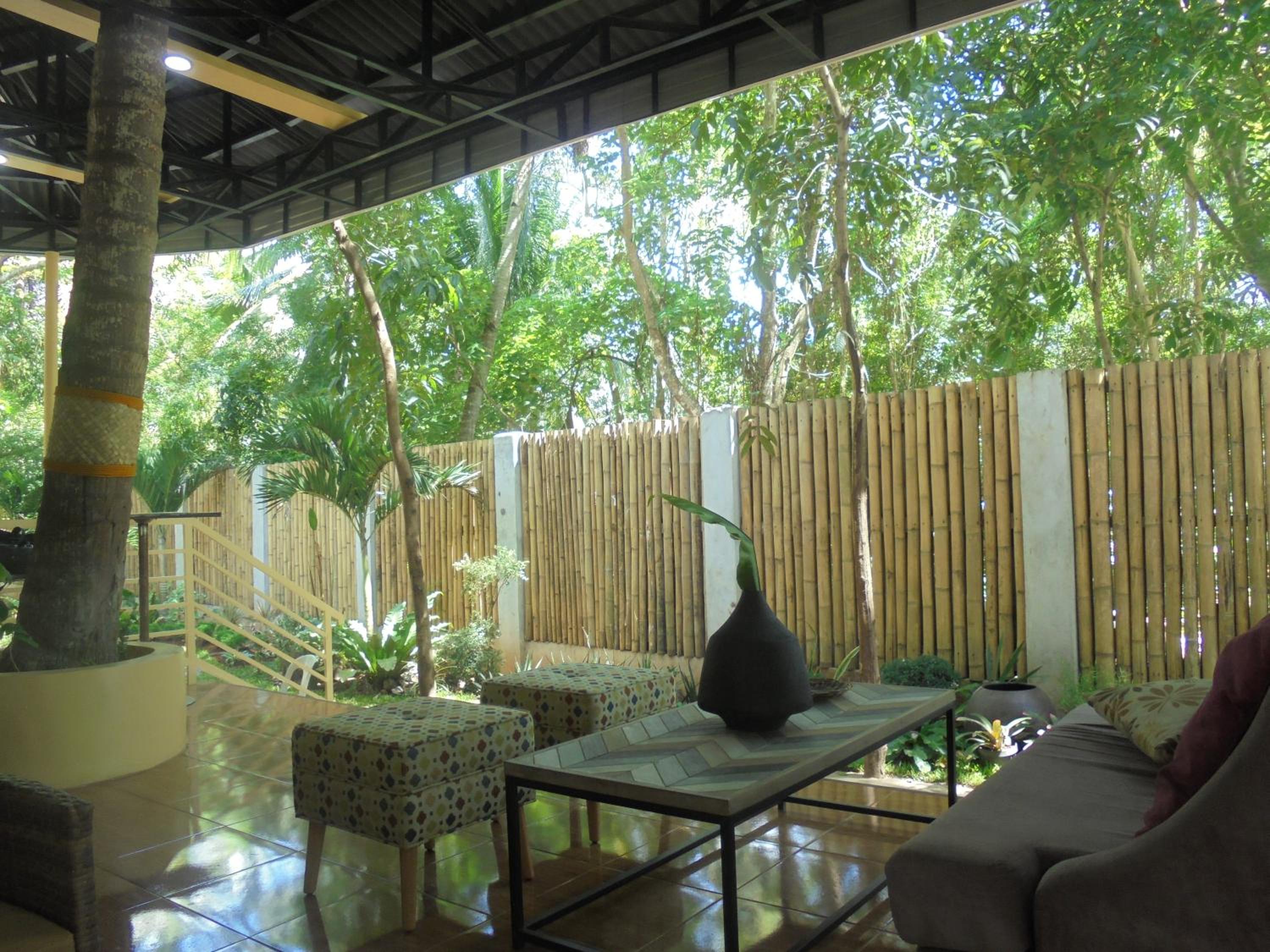 Mayas Guesthouse