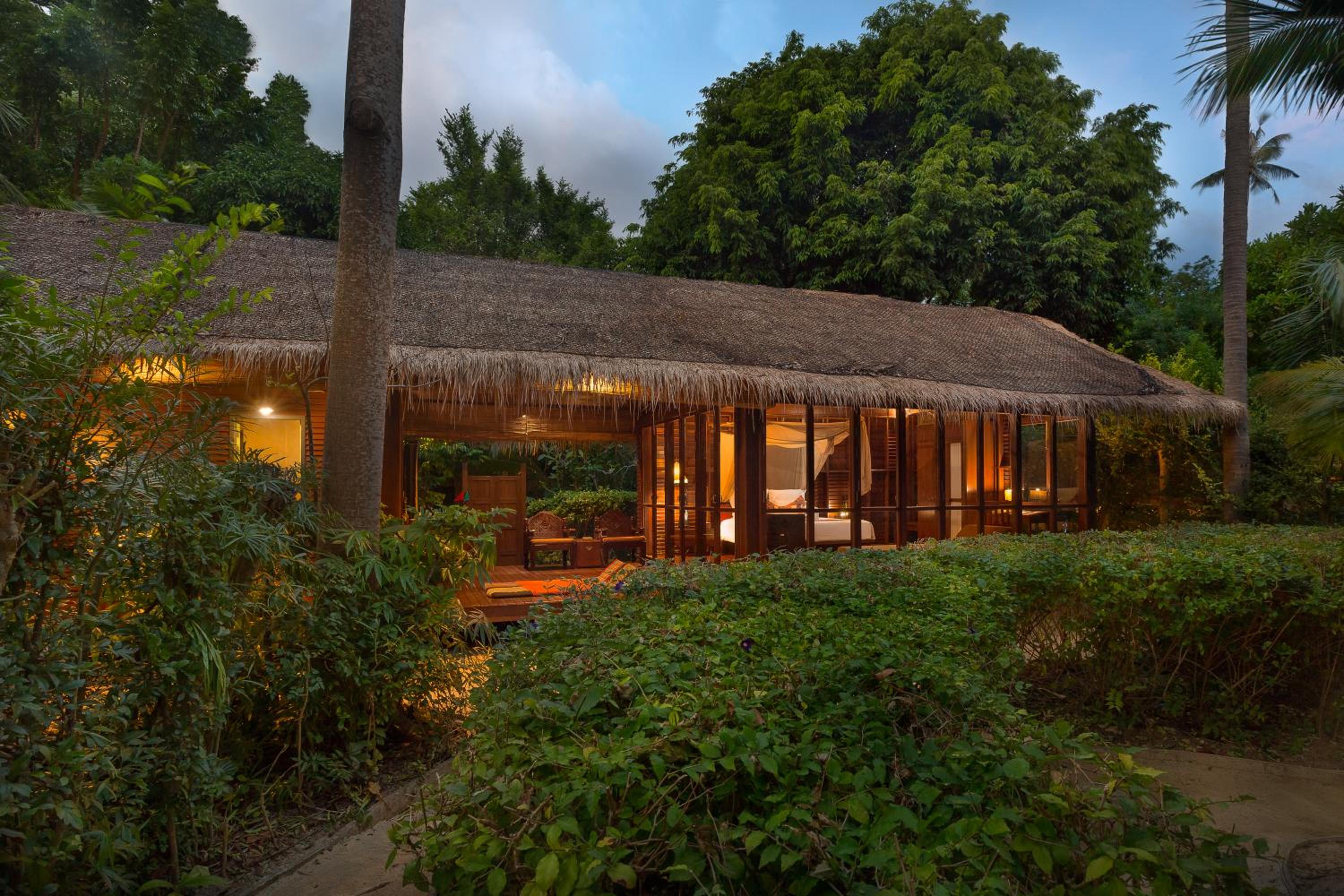 Hotel Zeavola Resort - Image 1