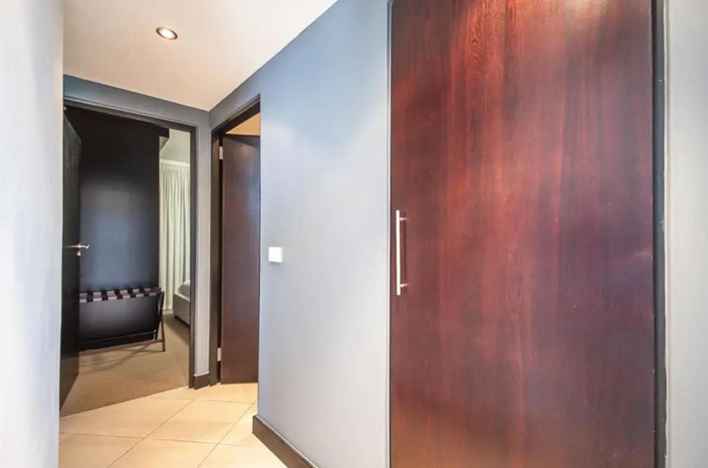 Icon Apartments