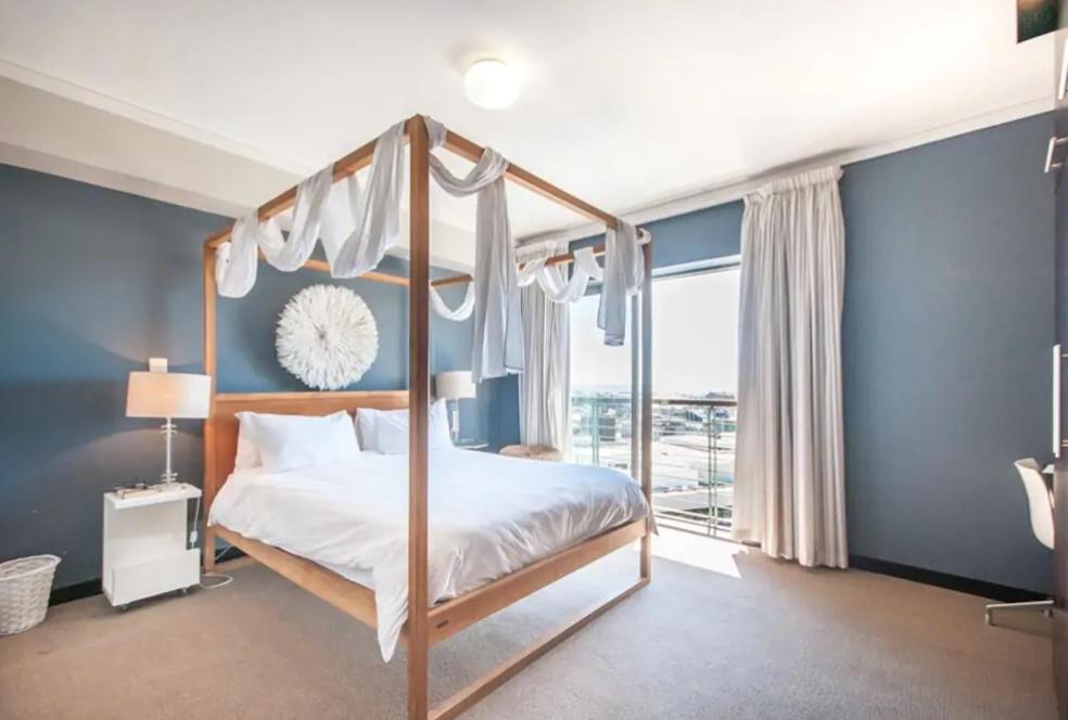 Icon Apartments