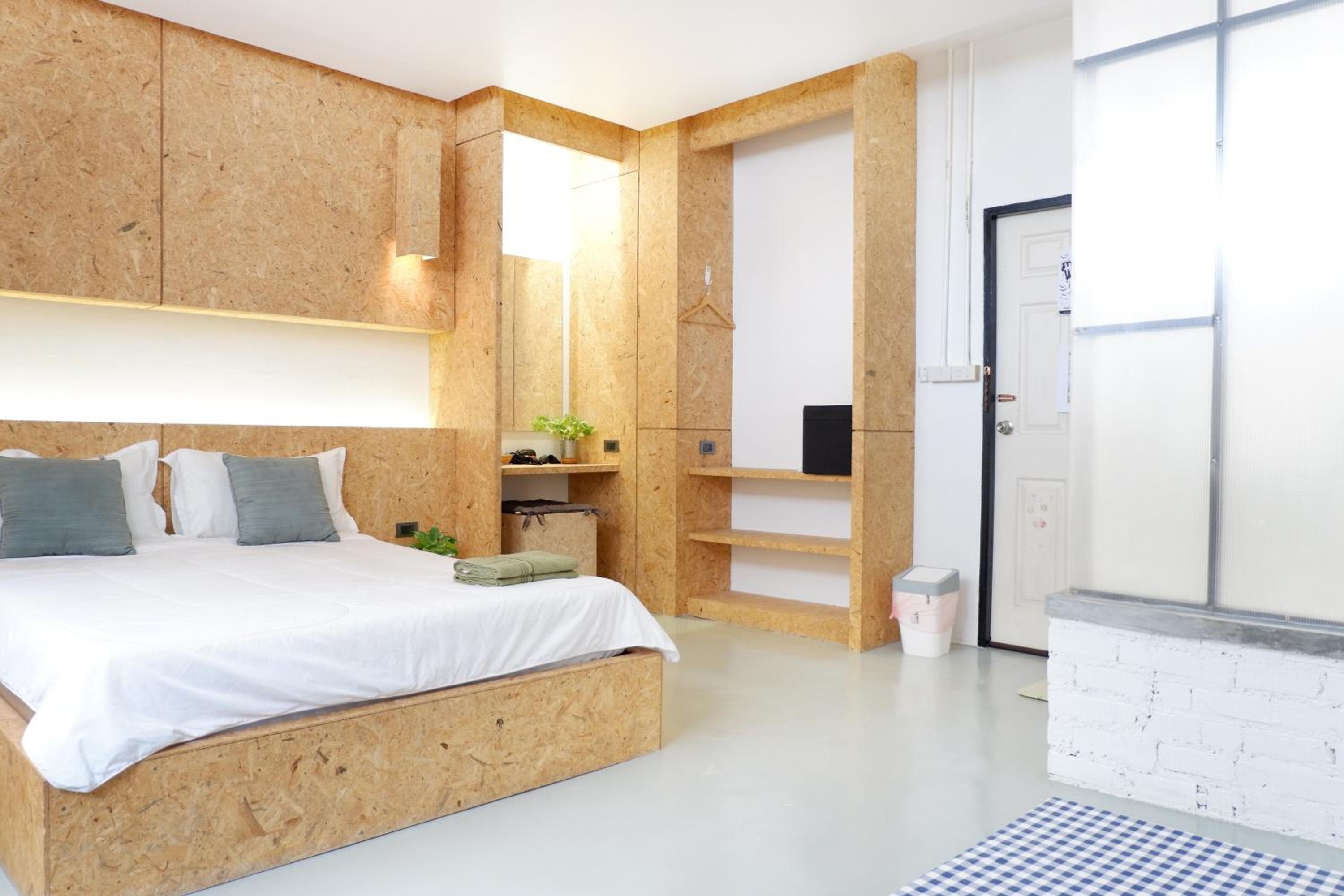 Hugger Hostel