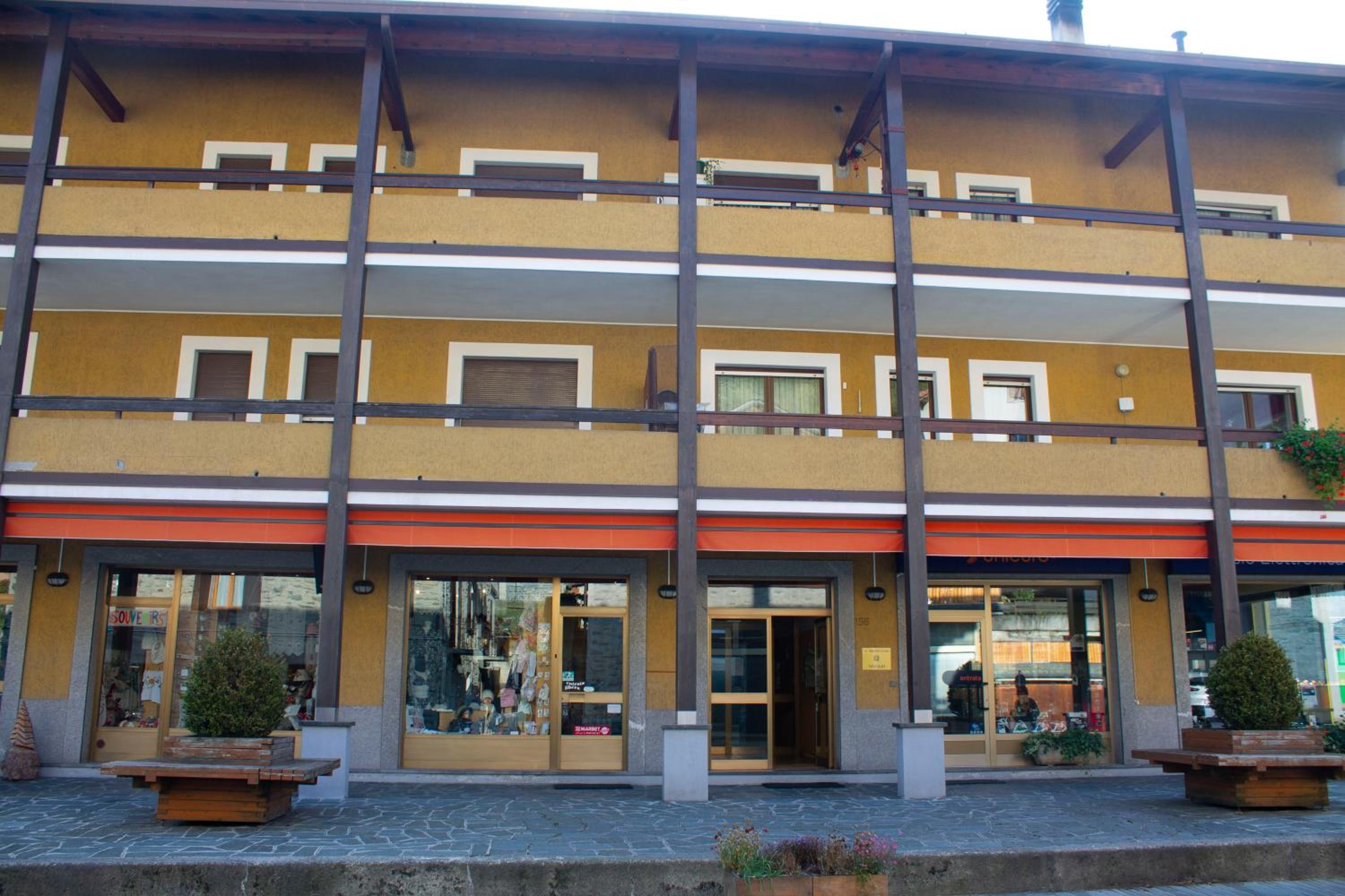 Trilocale in centro a Chiesa Valmalenco view 5