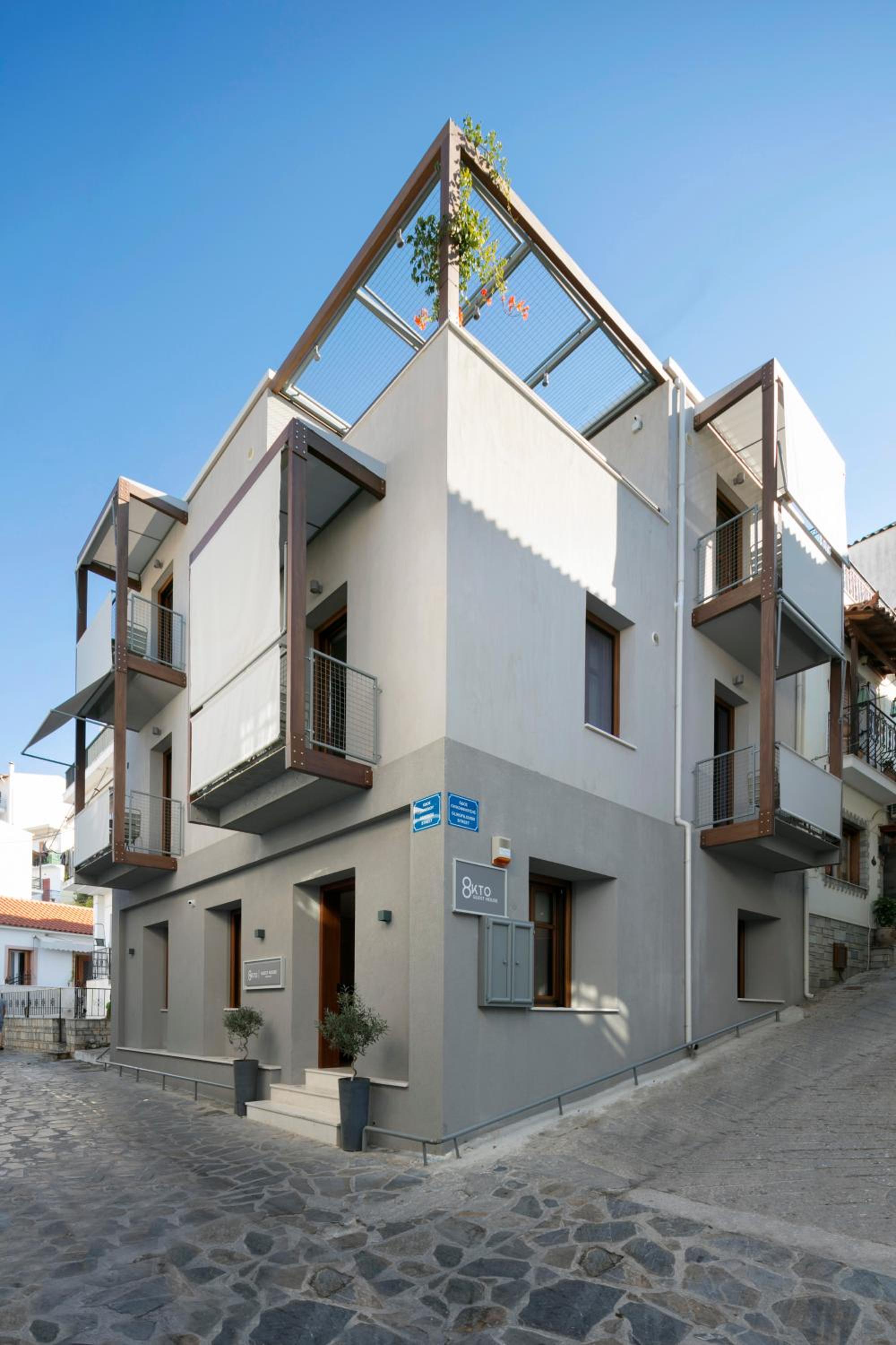 Hotel 8kto - Image 1