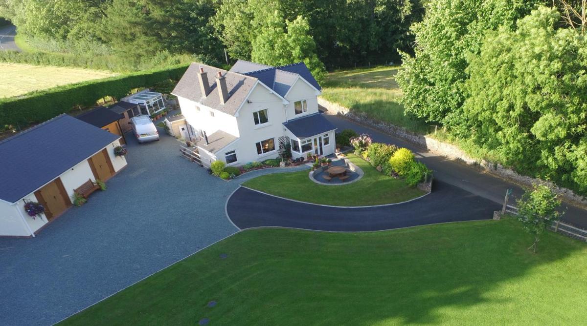 The Lodge Brecon B&B view 2