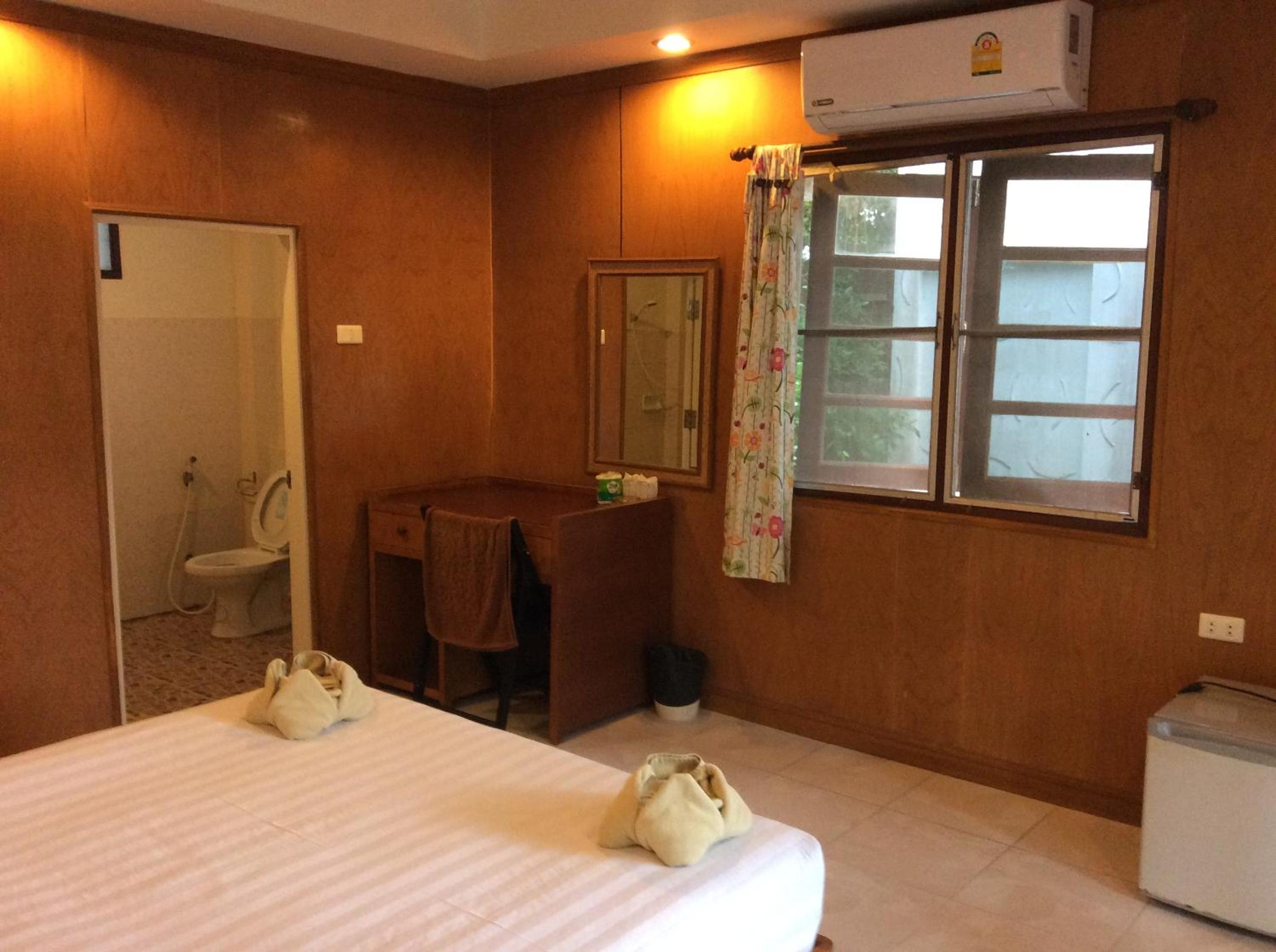 Bow Thong Beach Resort