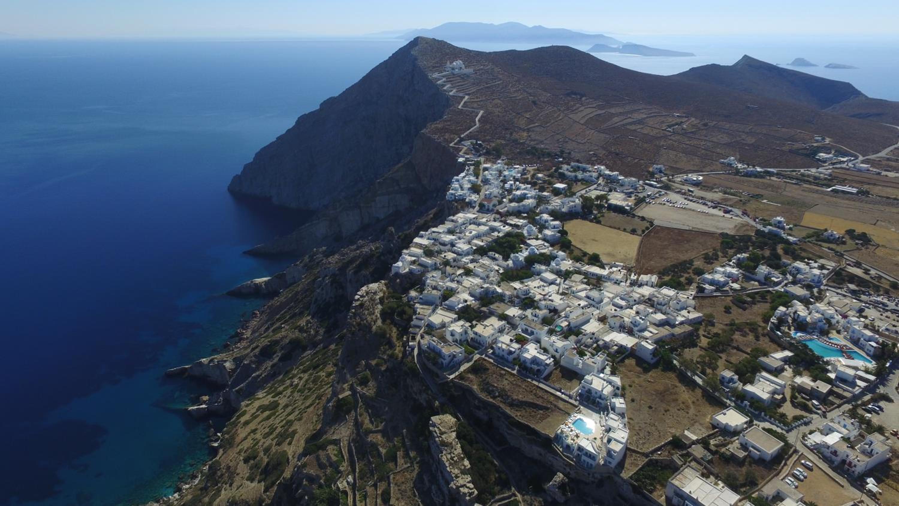 Hotel Folegandros-Cliffhouse - Image 1