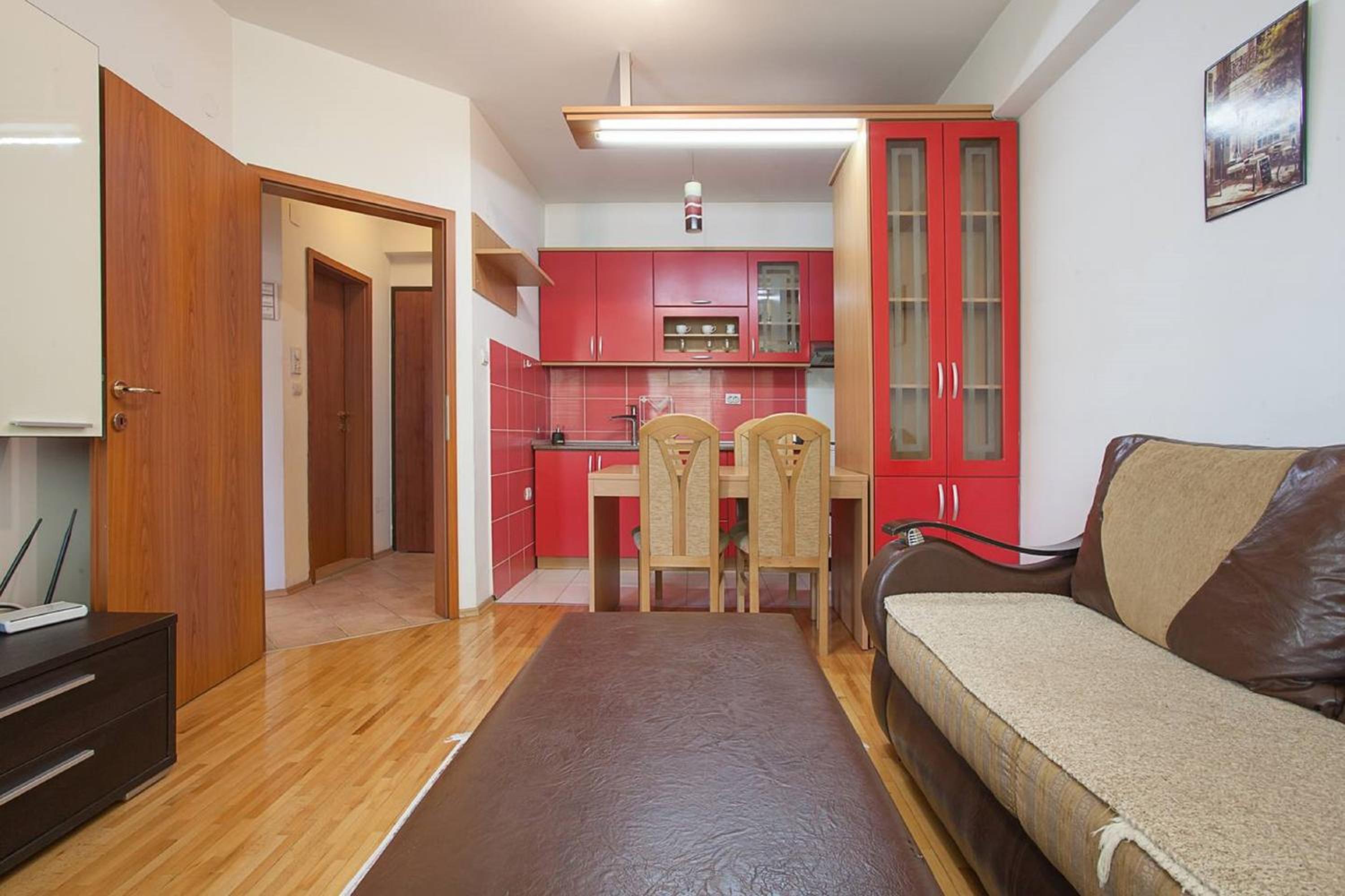 Urban Hostel & Apartments