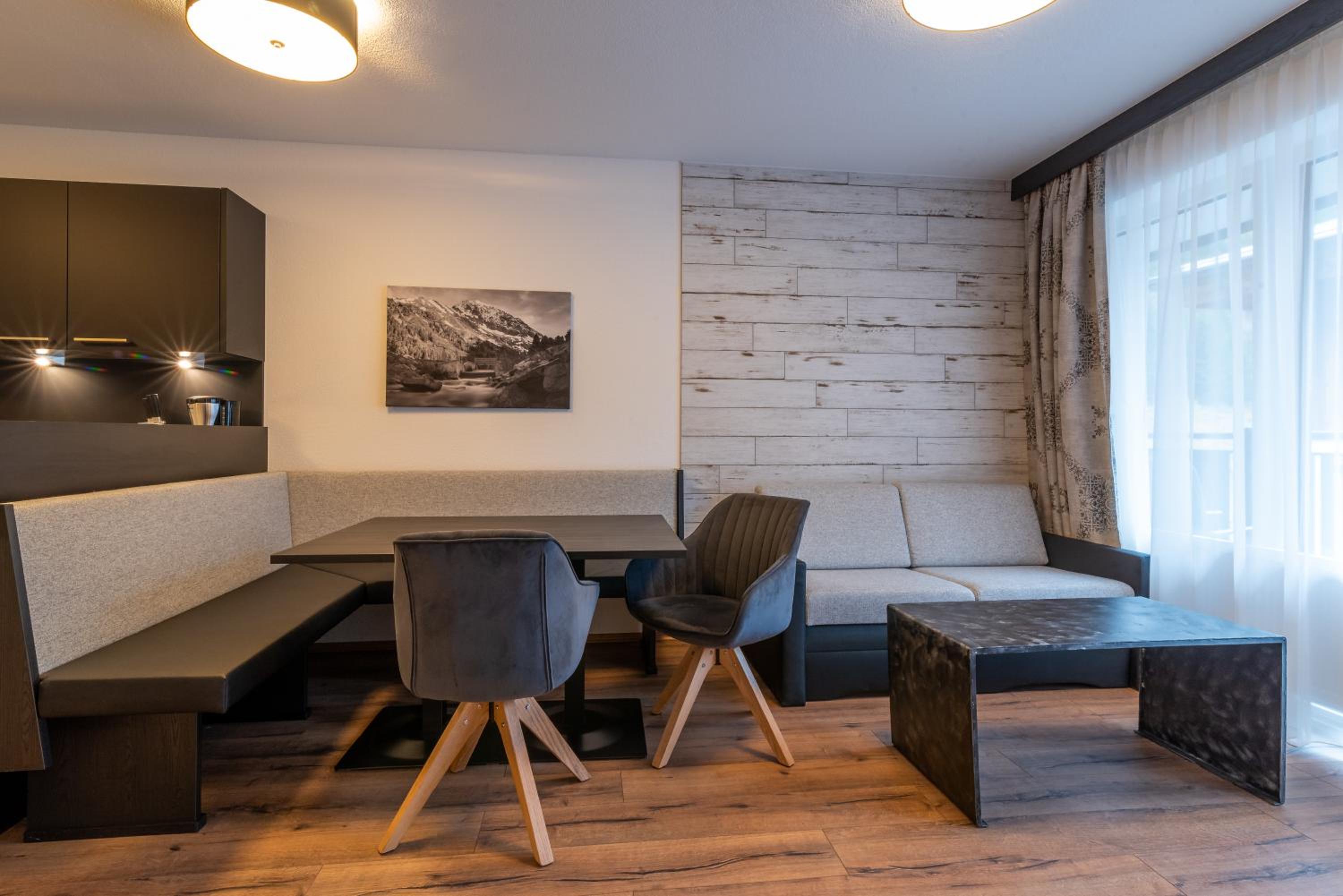 A CASA Rubin Chalet & Studio Resort