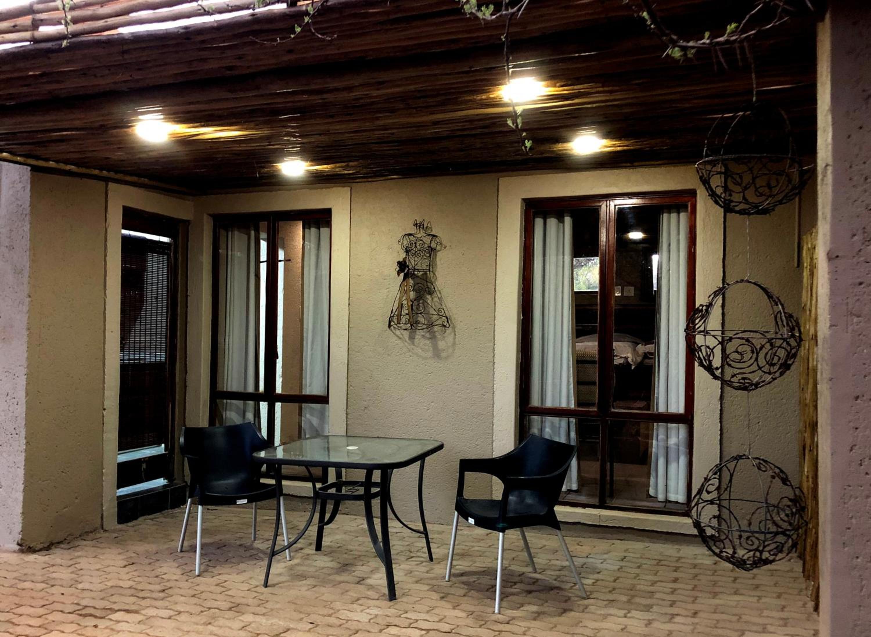 Mabalingwe Elephant Lodge
