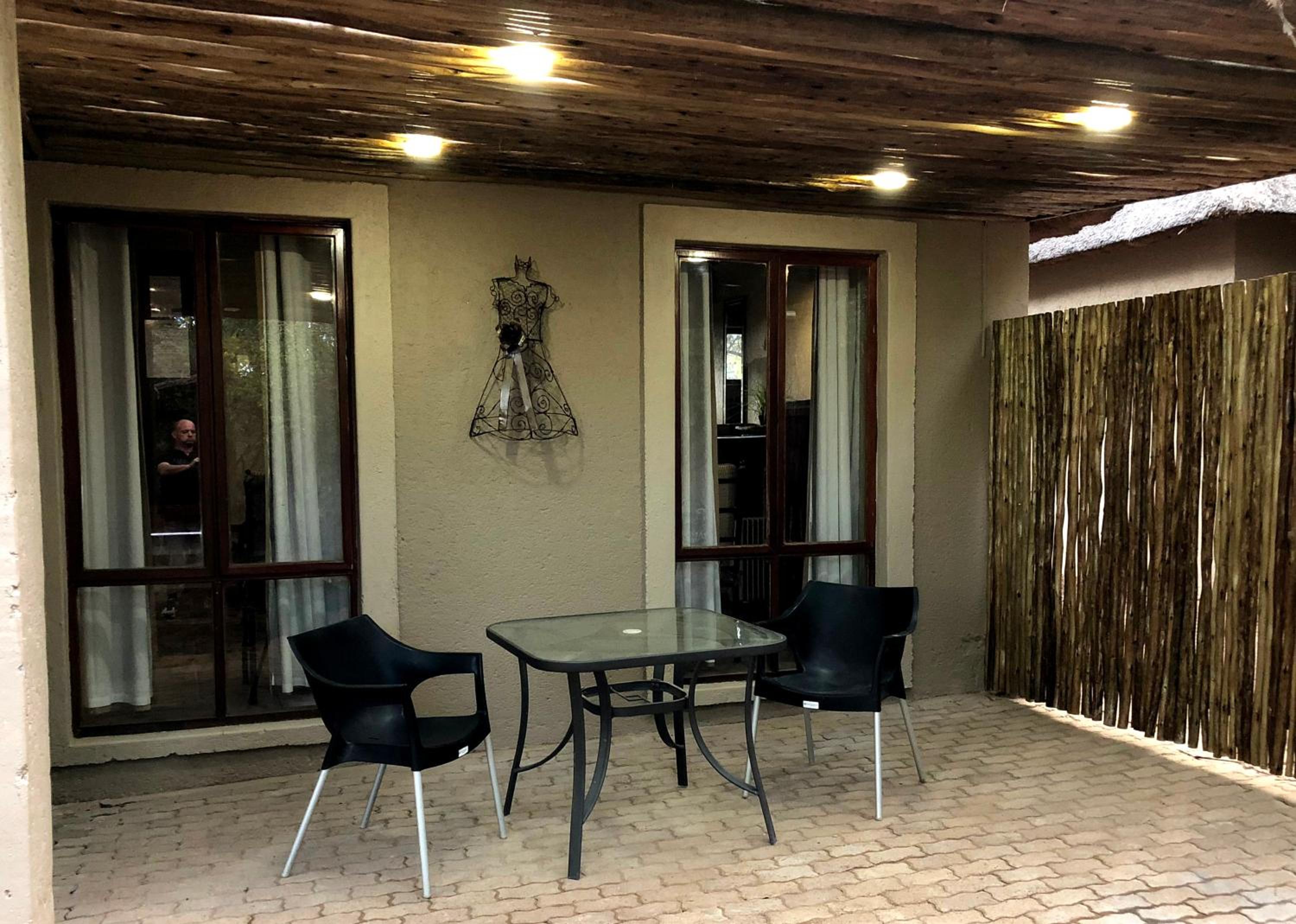 Mabalingwe Elephant Lodge