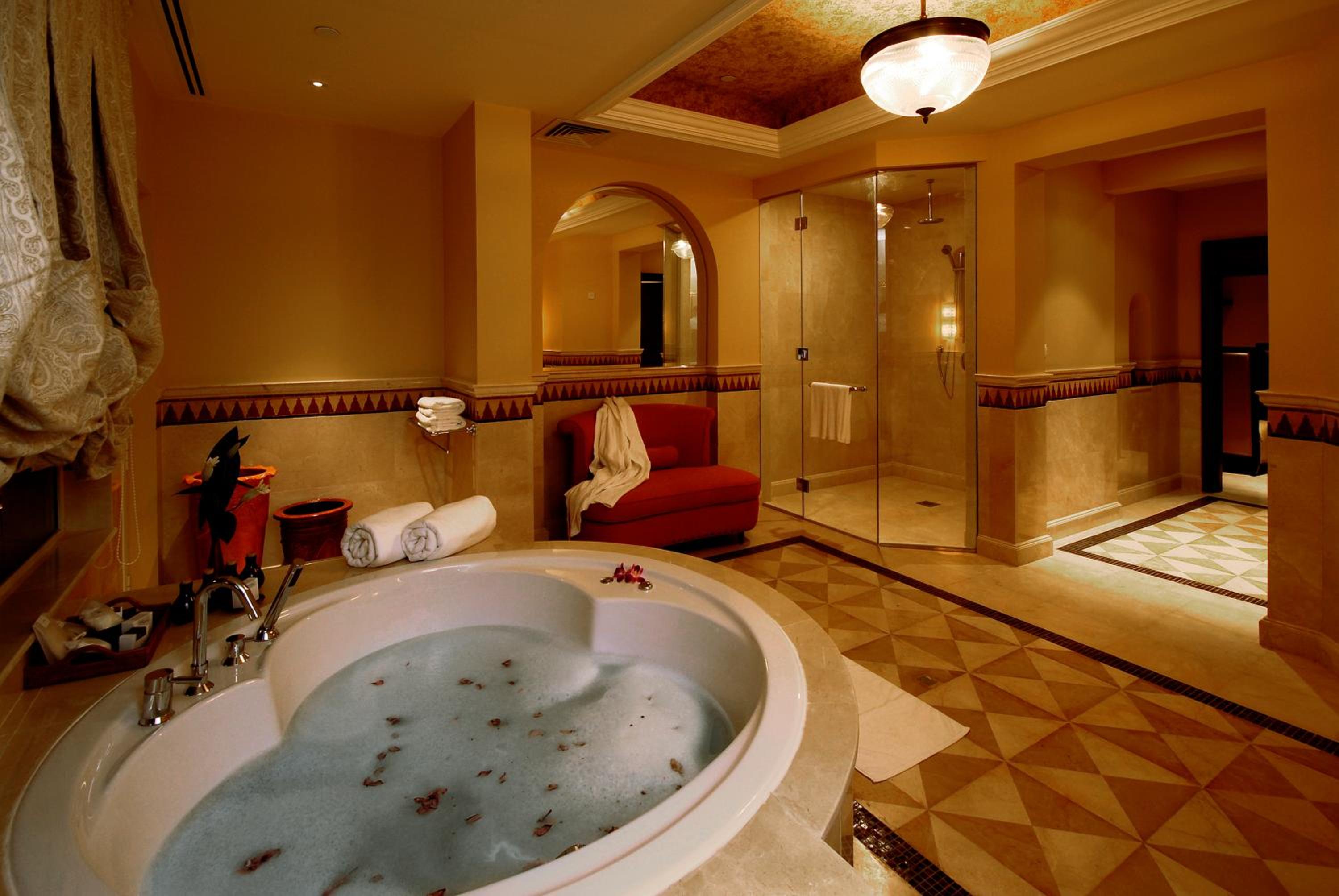 Jacuzzi