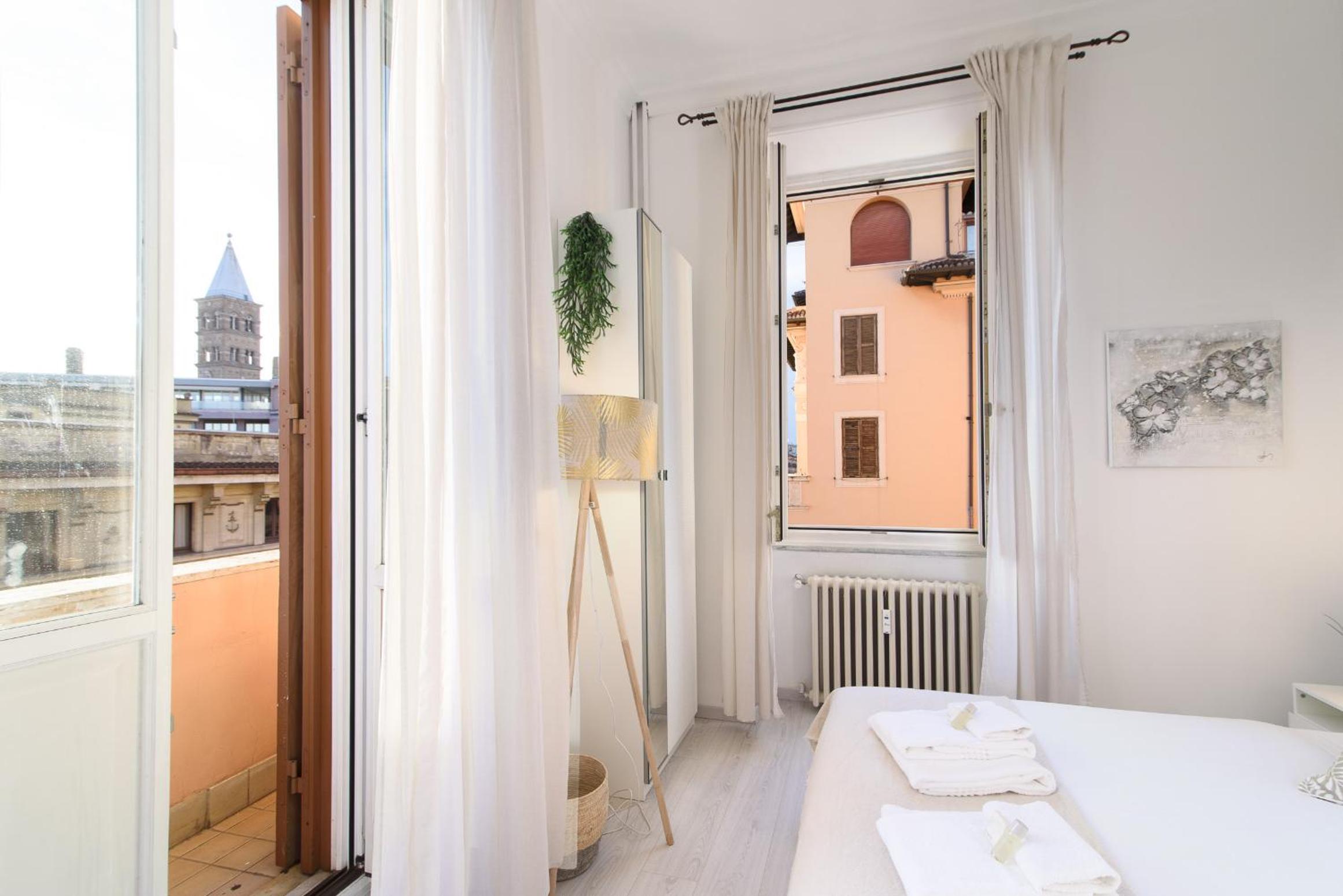 White Napoleone Apartment