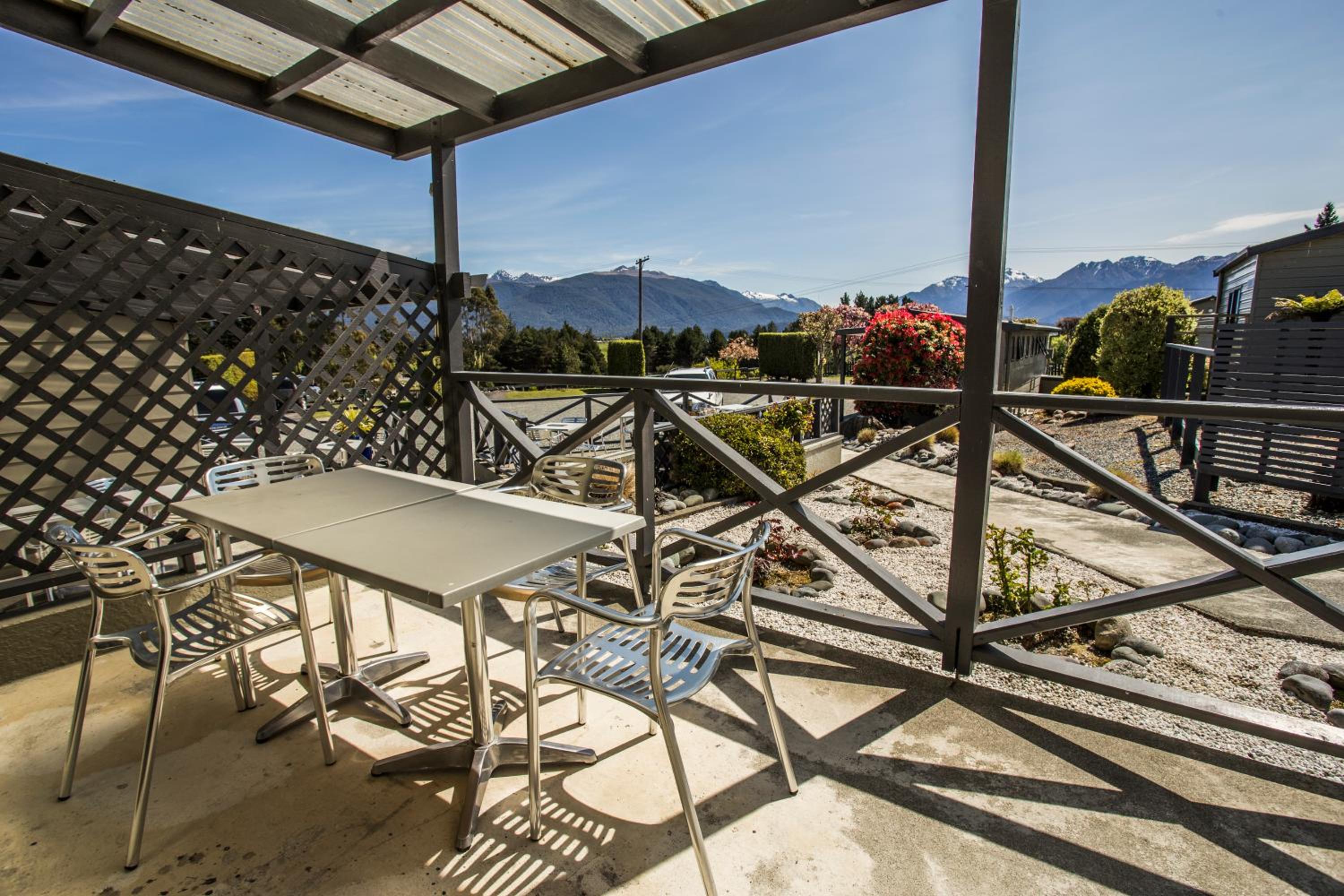 Fiordland Great Views Holiday Park