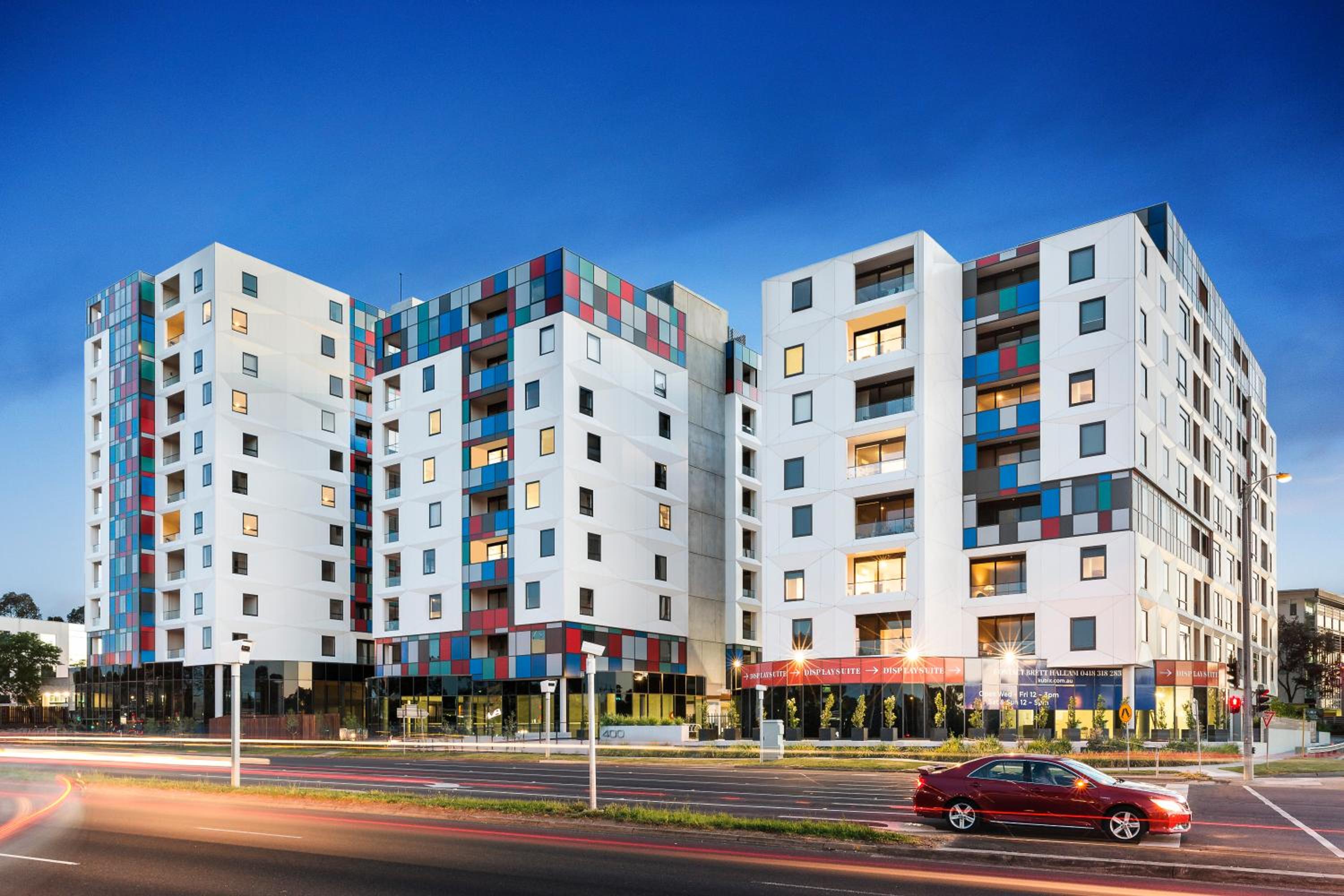 Hotel Melbourne Knox Central Apartment Hotel Official - Image 1