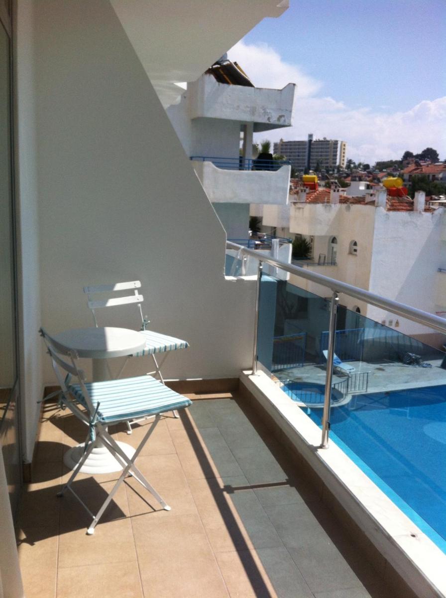 Ponz Hotel - Image 43
