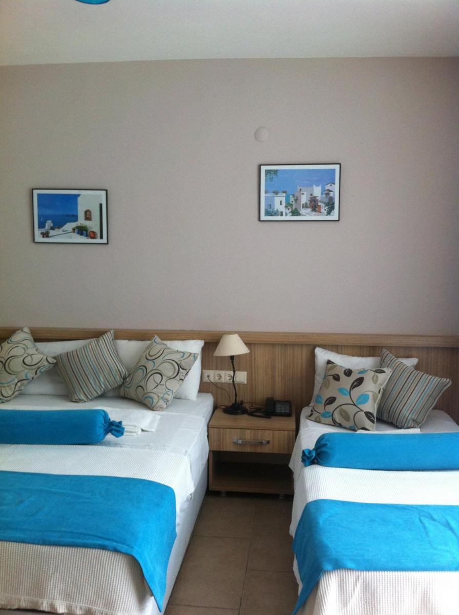 Ponz Hotel - Image 24