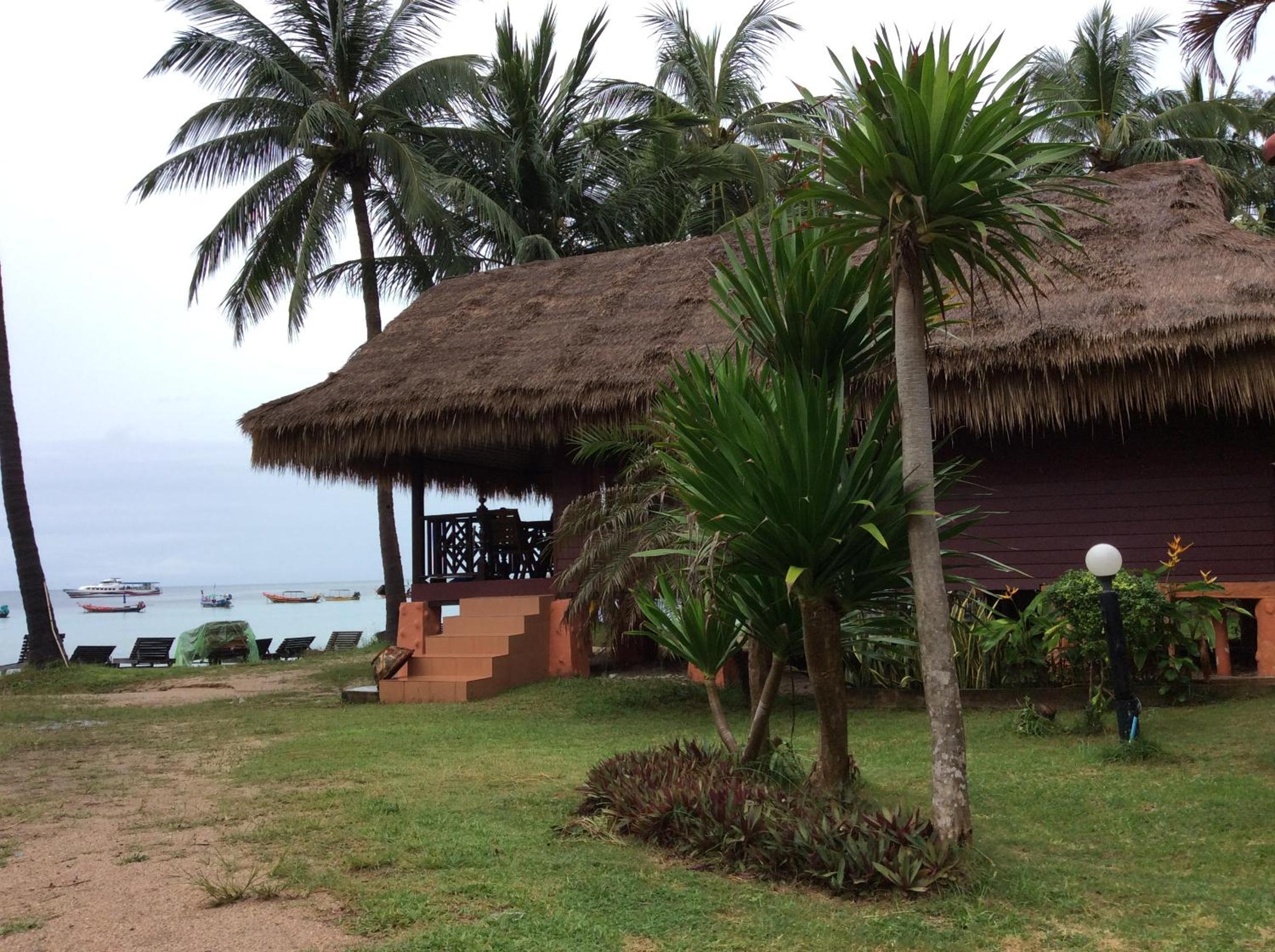 Bow Thong Beach Resort