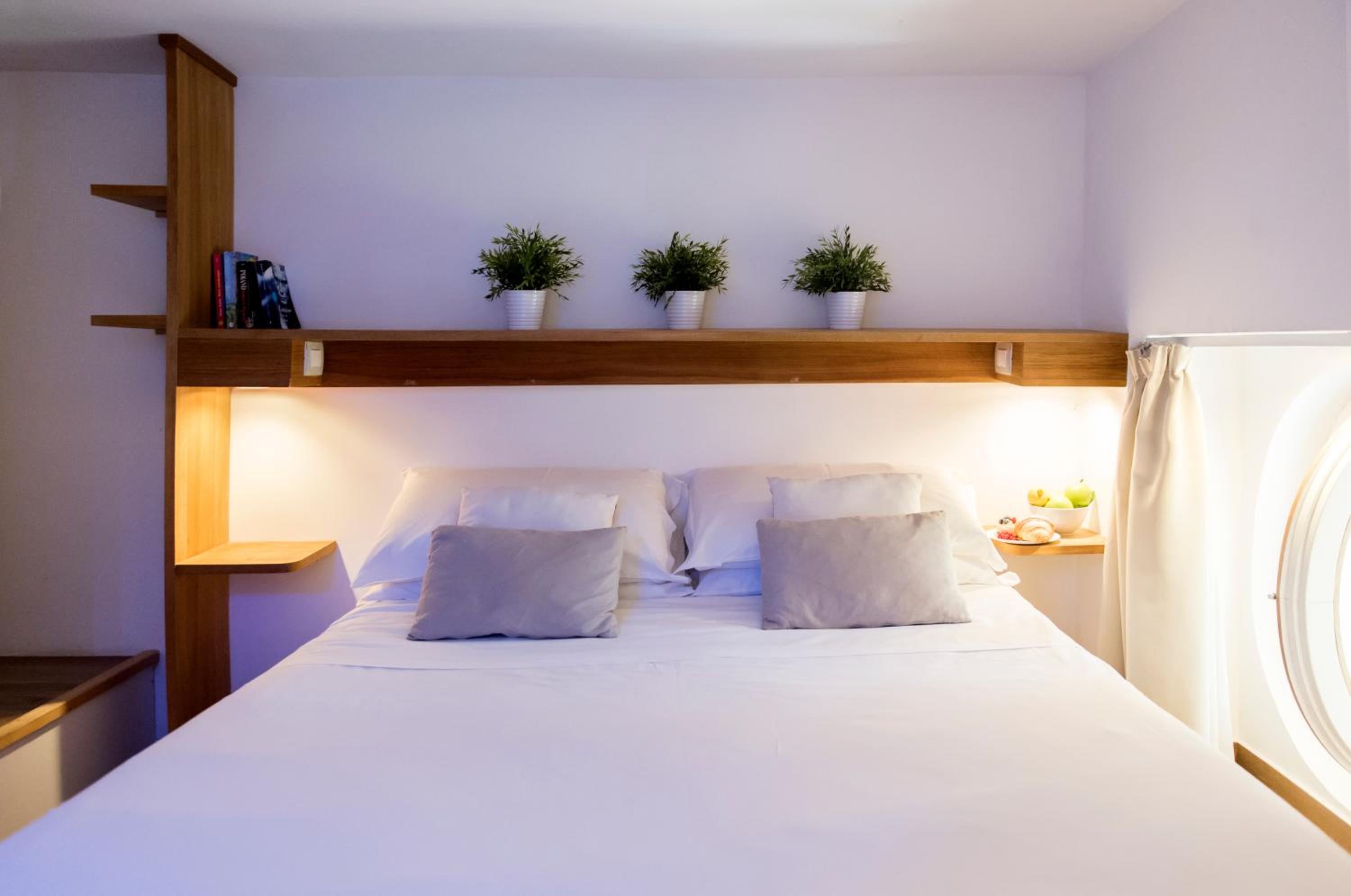 Agora Apartments