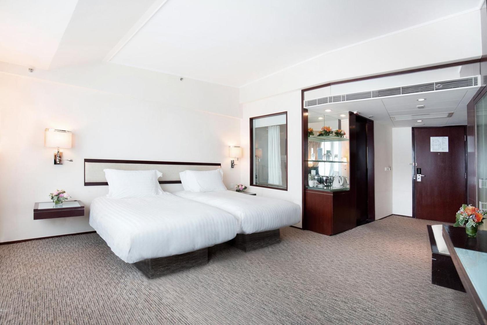 Regal Airport Hotel