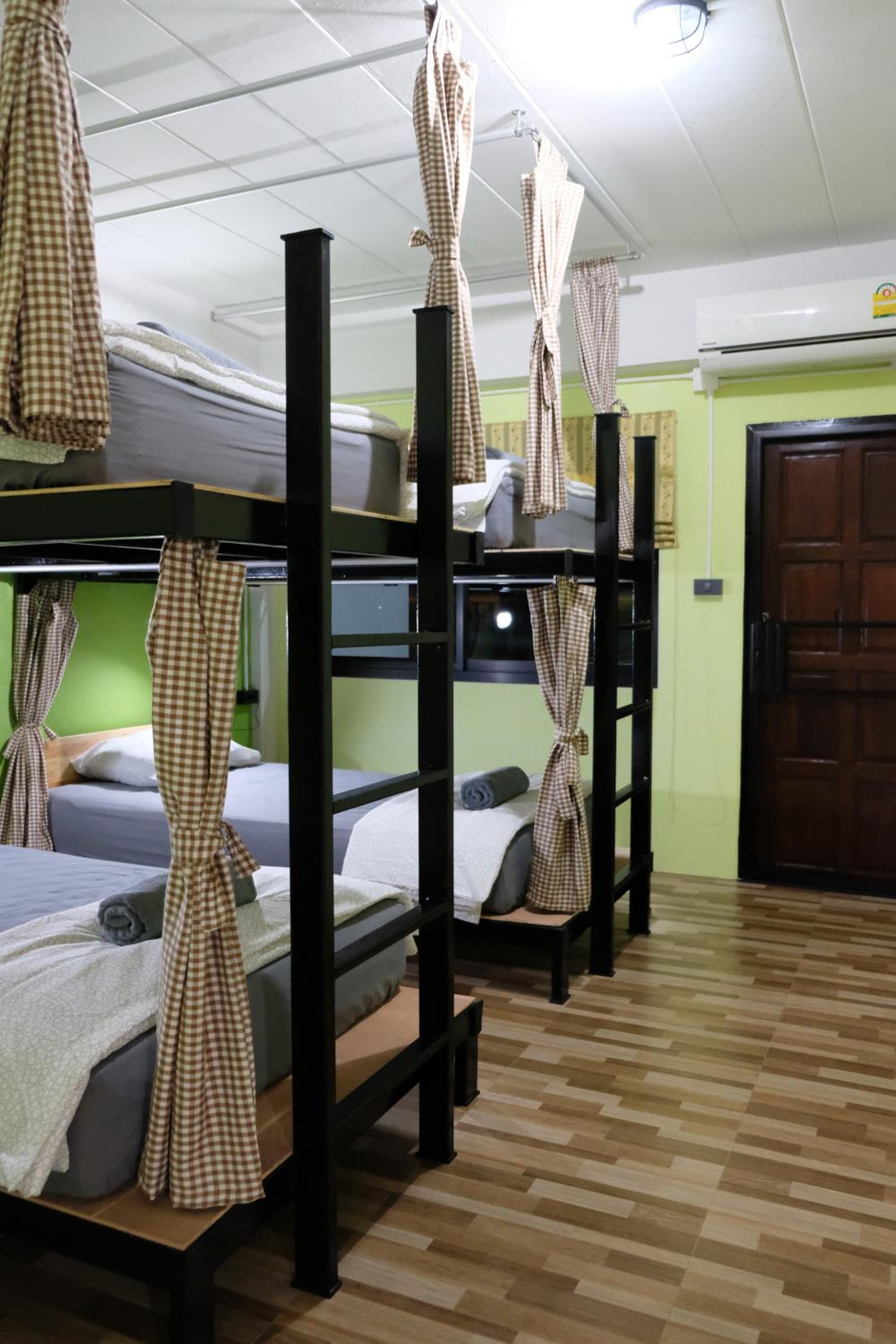 Tangmo House