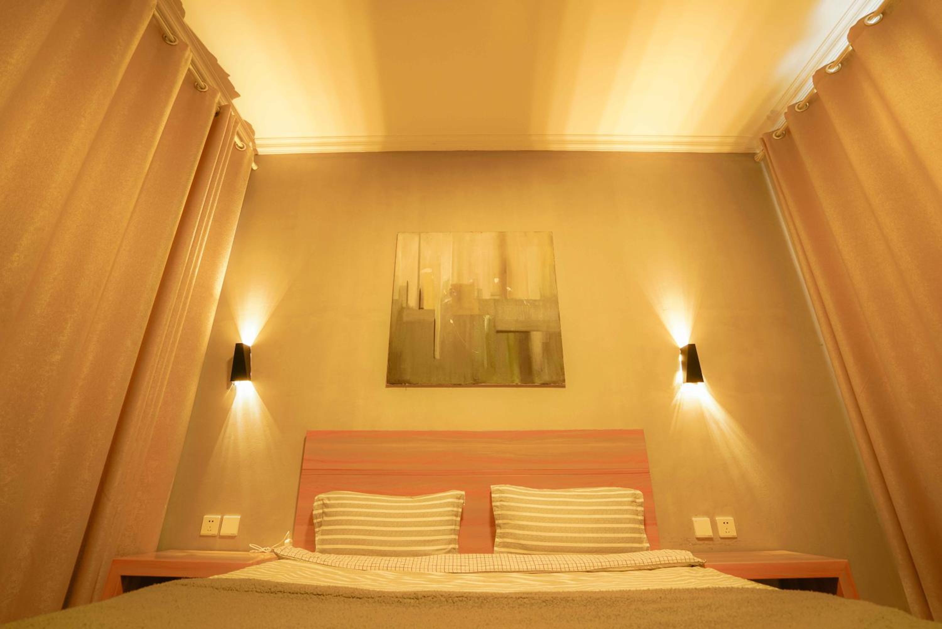 Monster B&B