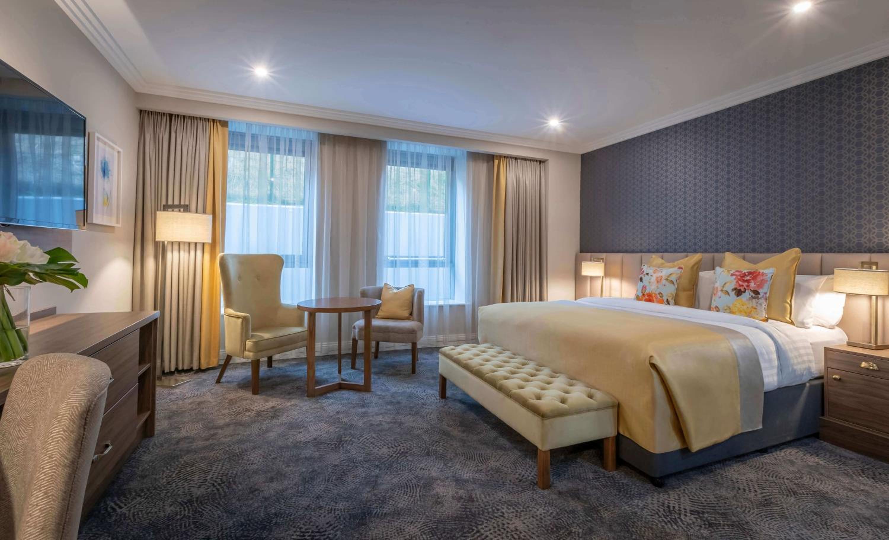 Limerick Vacations - Castletroy Park Hotel Suites - Property Image 1