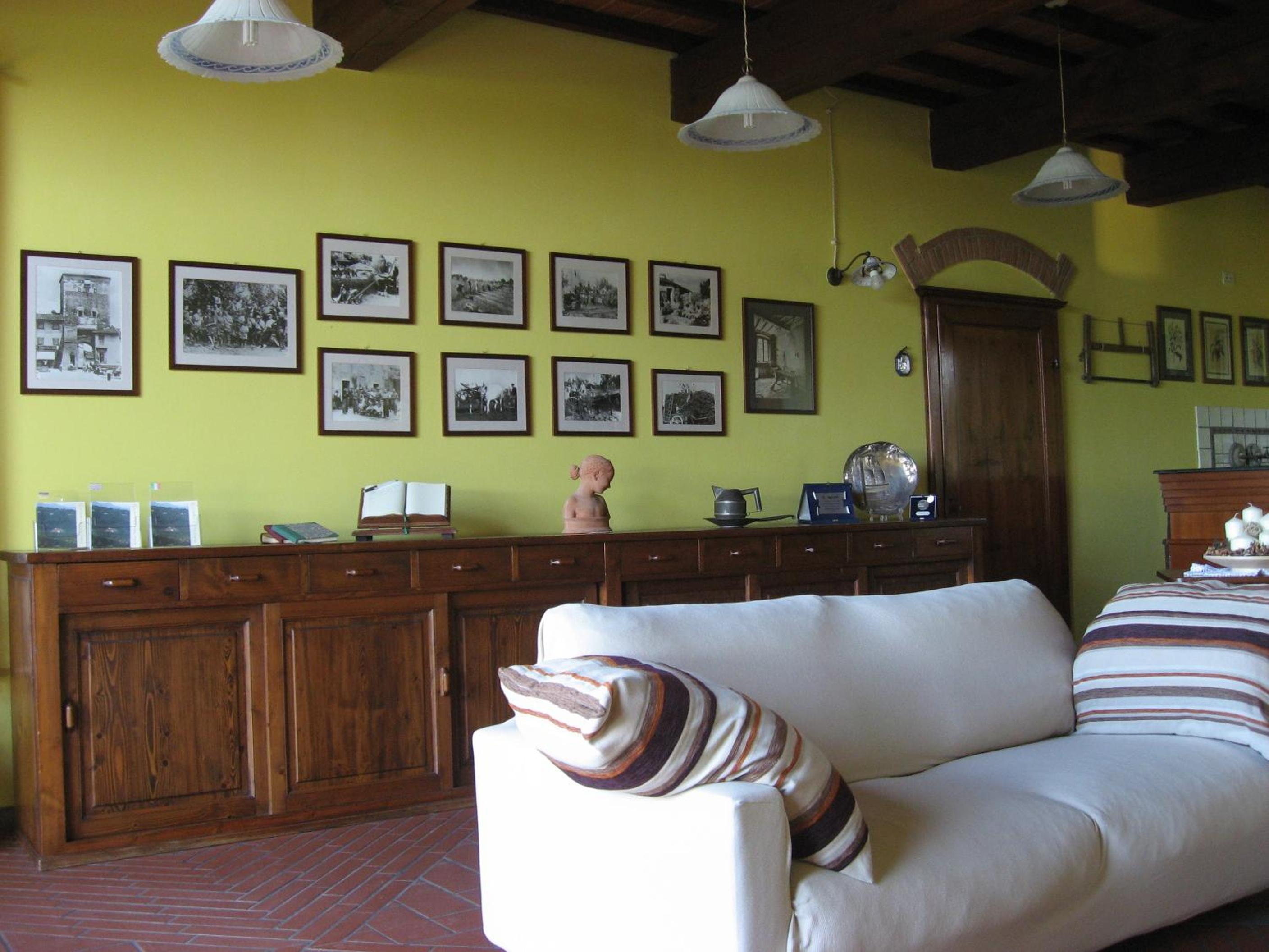 Photo 43