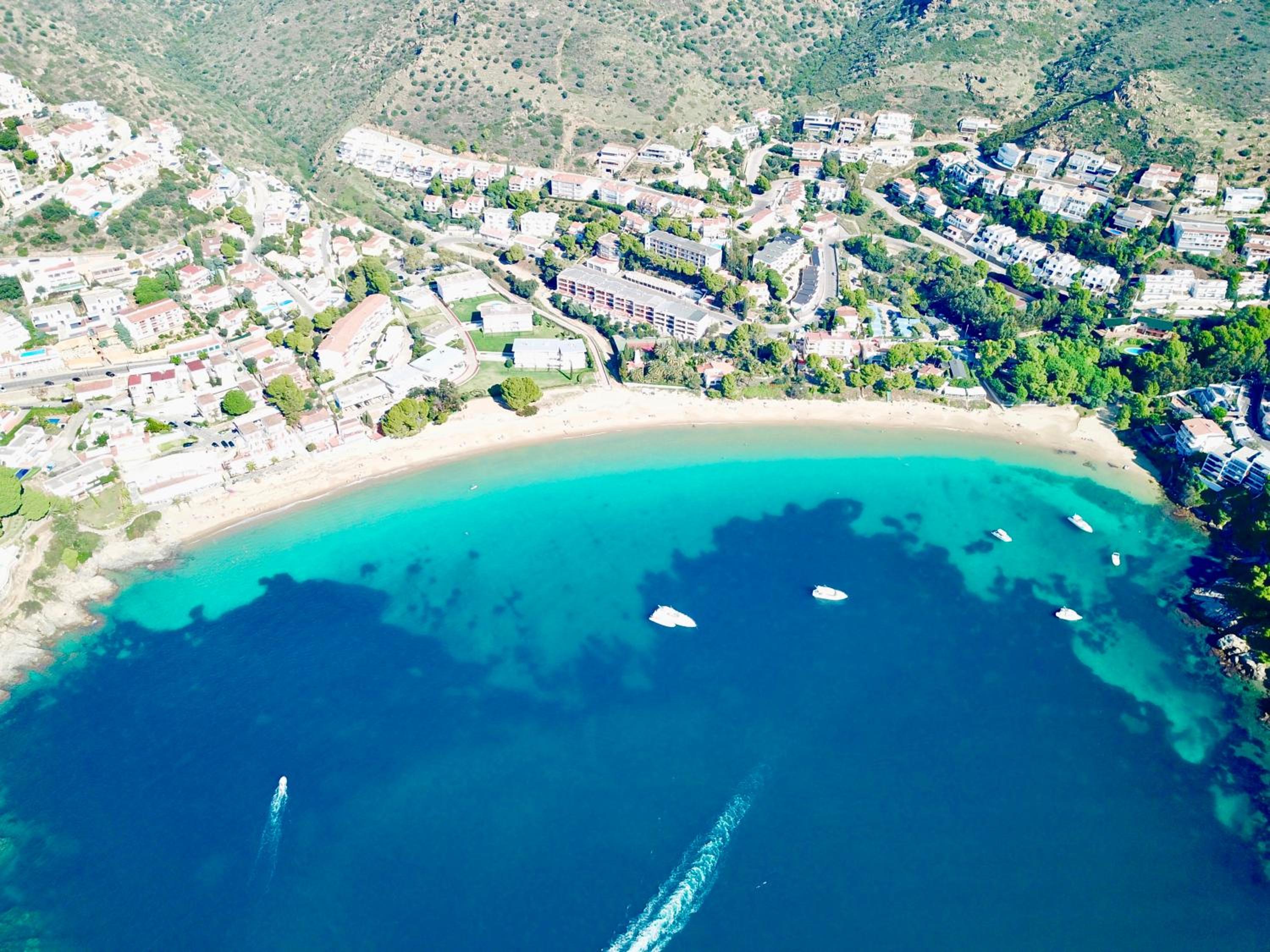 Almadrava Beach