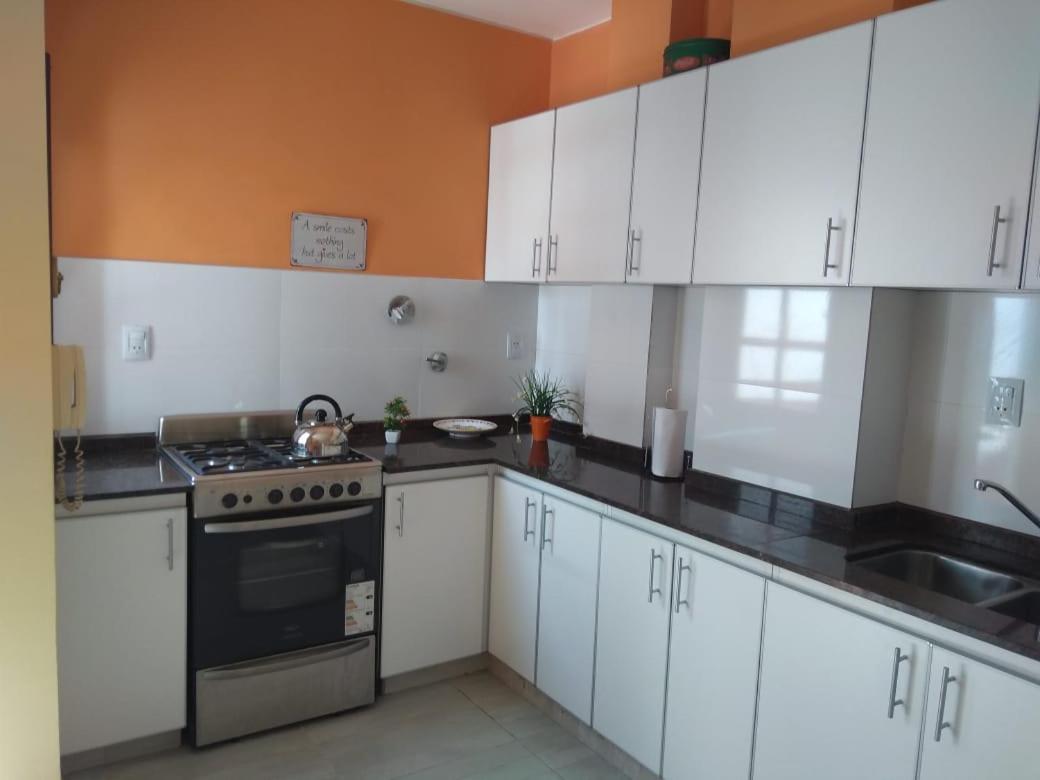 Hermosa Casa Cerca de Todo