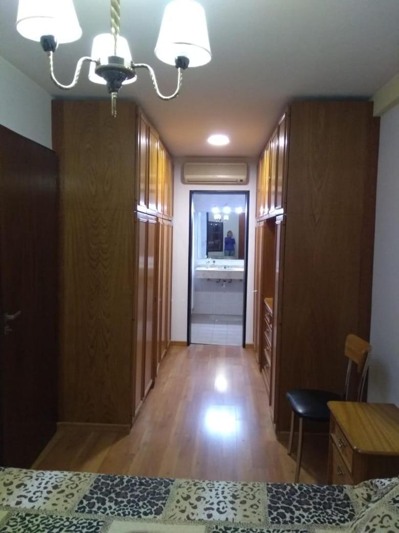 Hermosa Casa Cerca de Todo