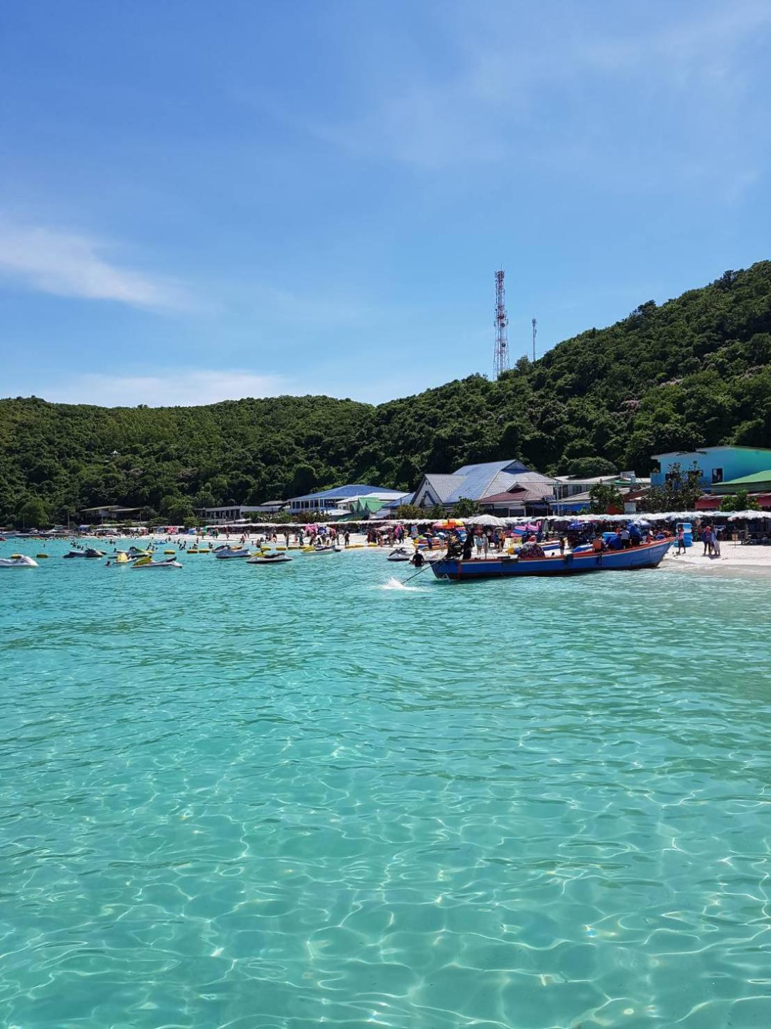 Koh Larn White House