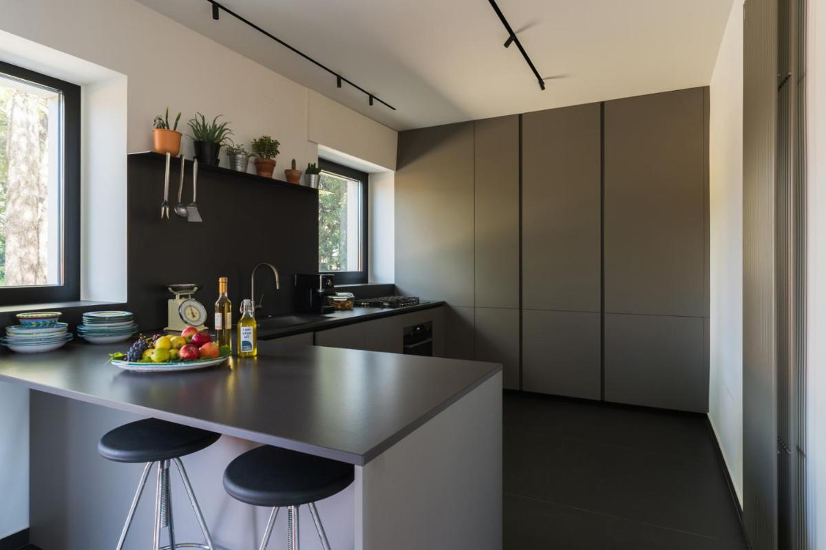 Terra Lavica Luxury Home Holidays view 5