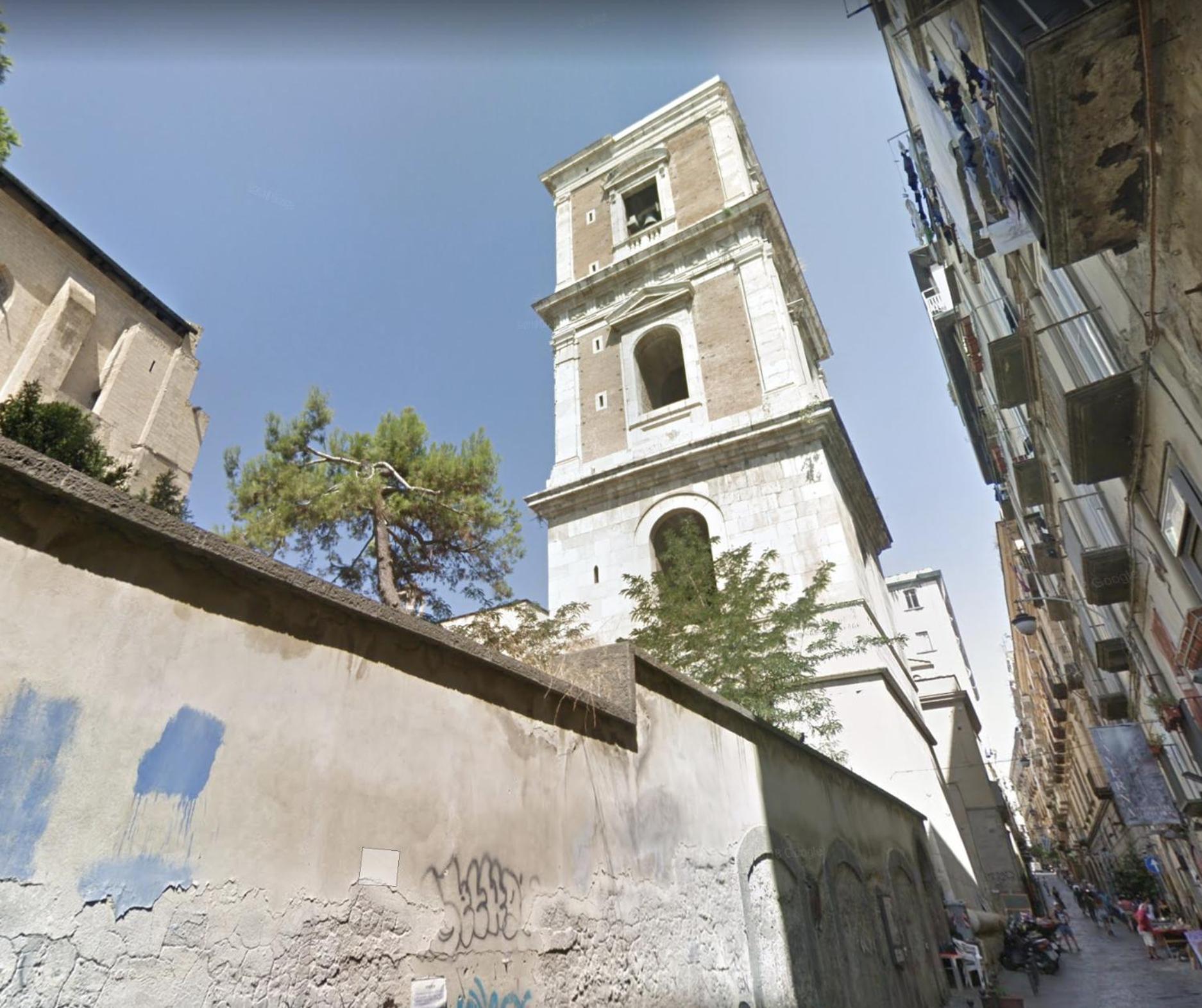 Lorenzo's Art Studio - SpaccaNapoli 2 minuti