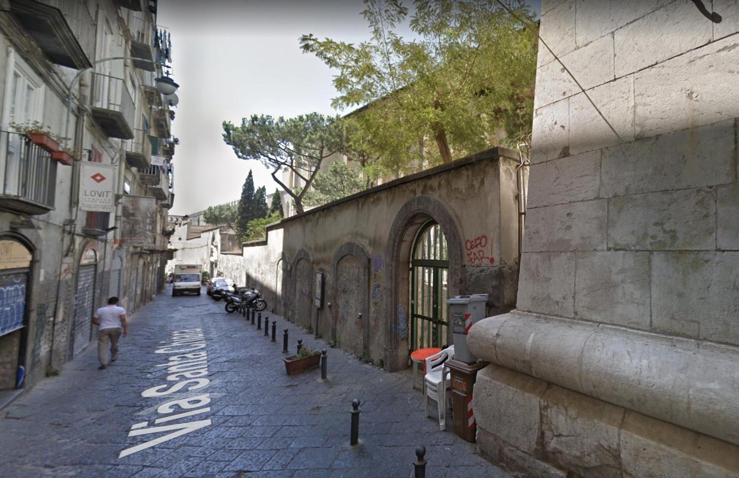 Lorenzo's Art Studio - SpaccaNapoli 2 minuti