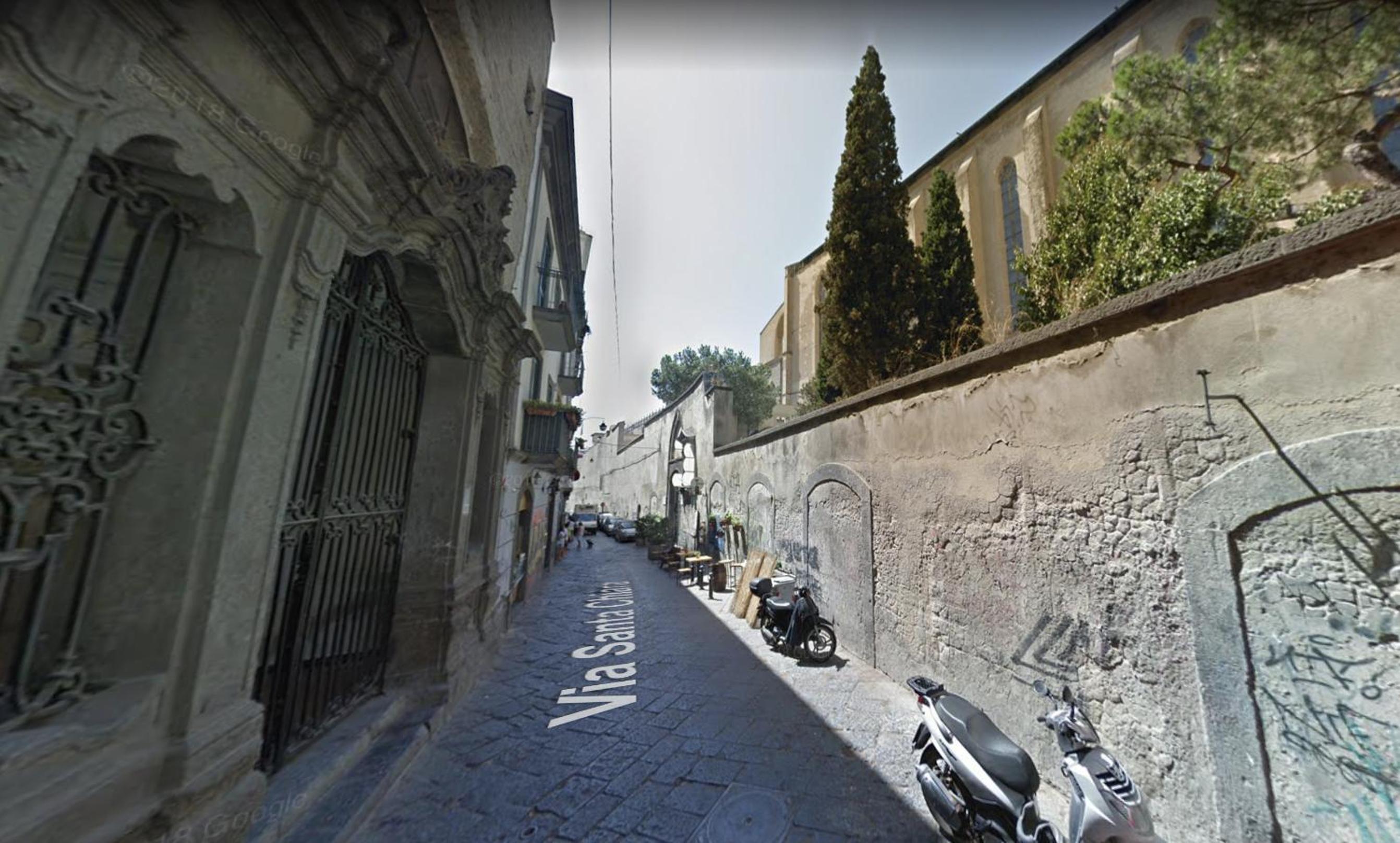Lorenzo's Art Studio - SpaccaNapoli 2 minuti