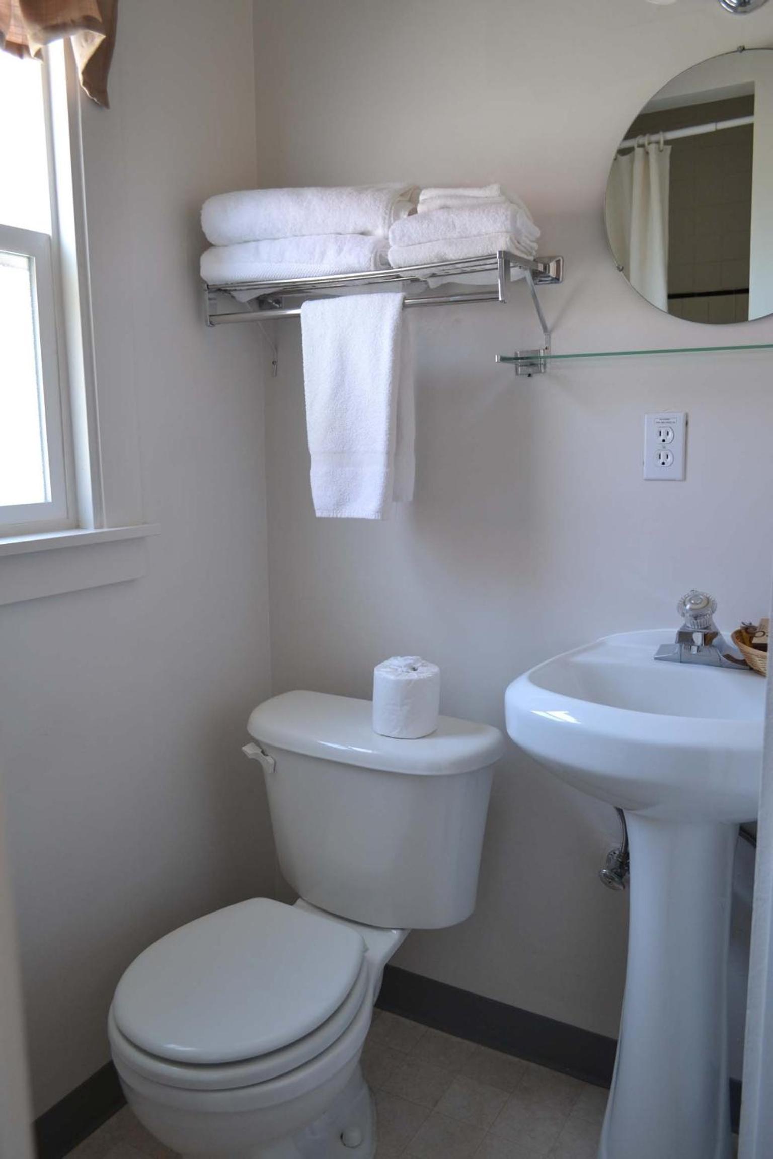 Silver Maple Inn