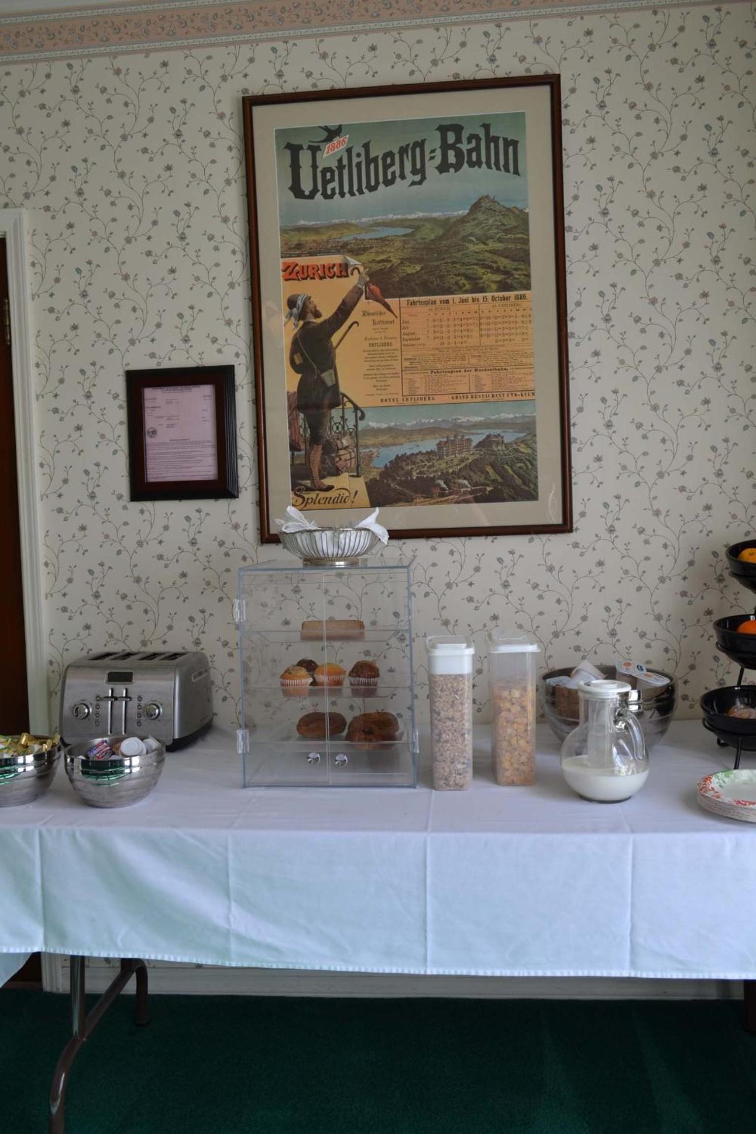 Silver Maple Inn
