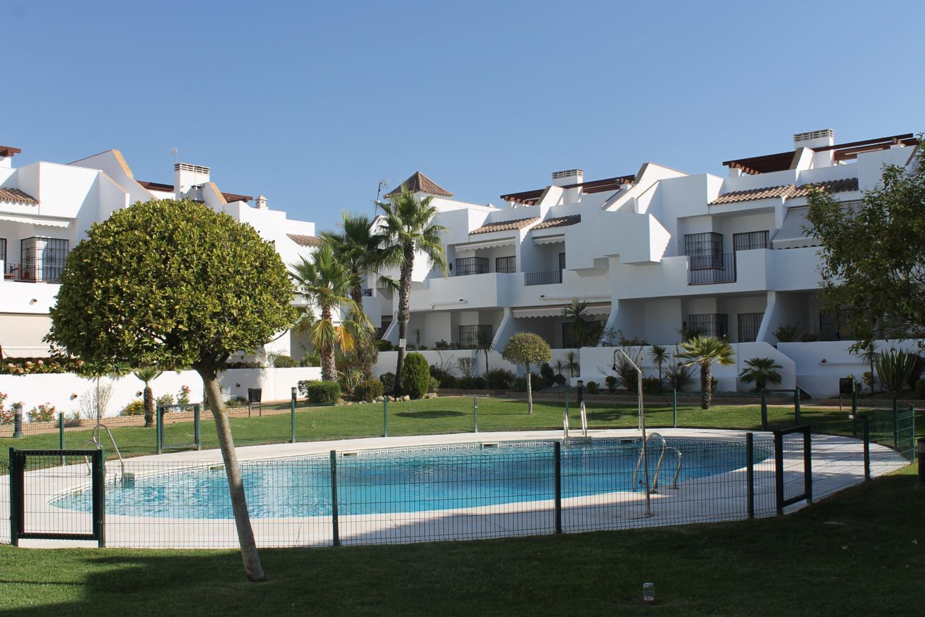Apartamento en Urbanizacion Hacienda Golf Islantilla view 4