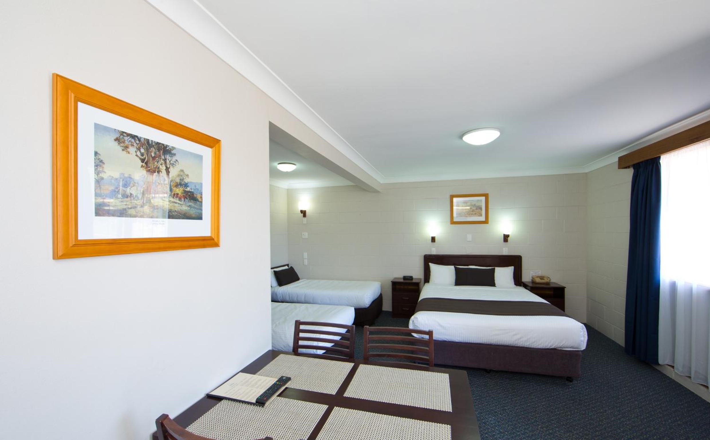 Hideaway Motor Inn