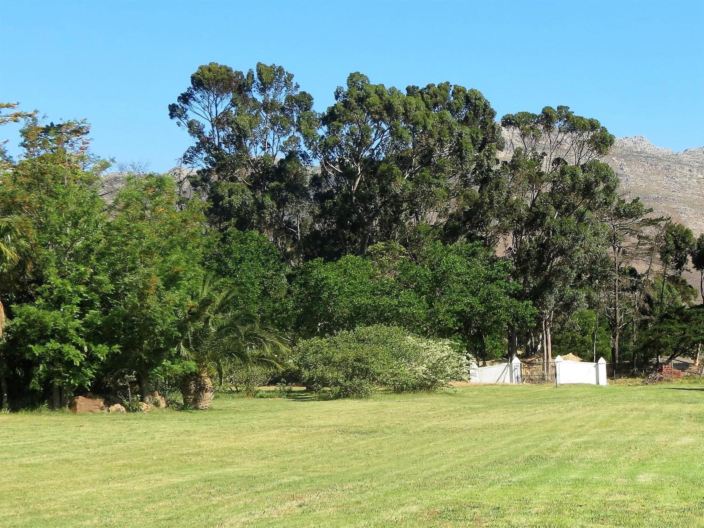 Weavers' Cottage view 5