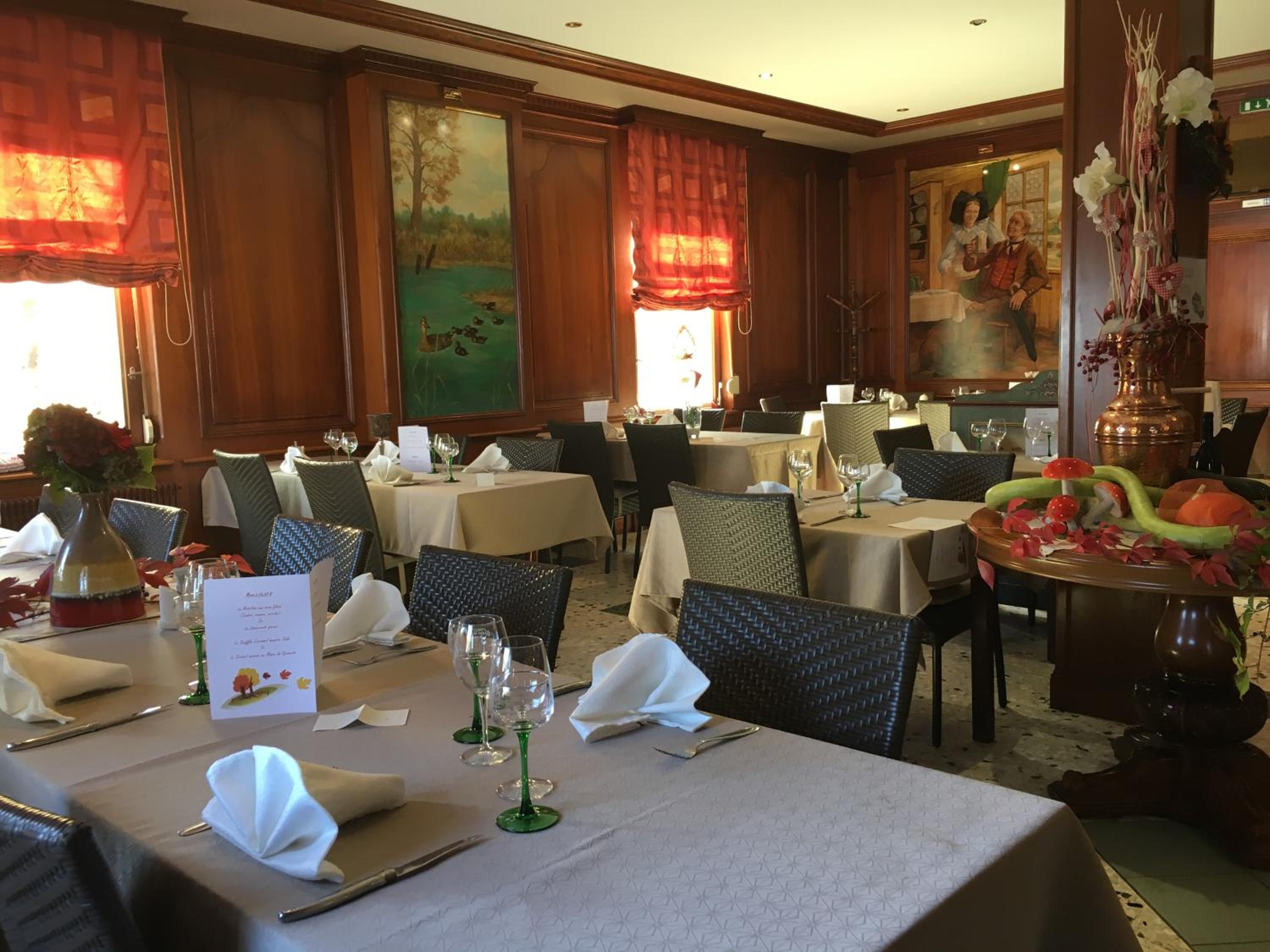 restaurant