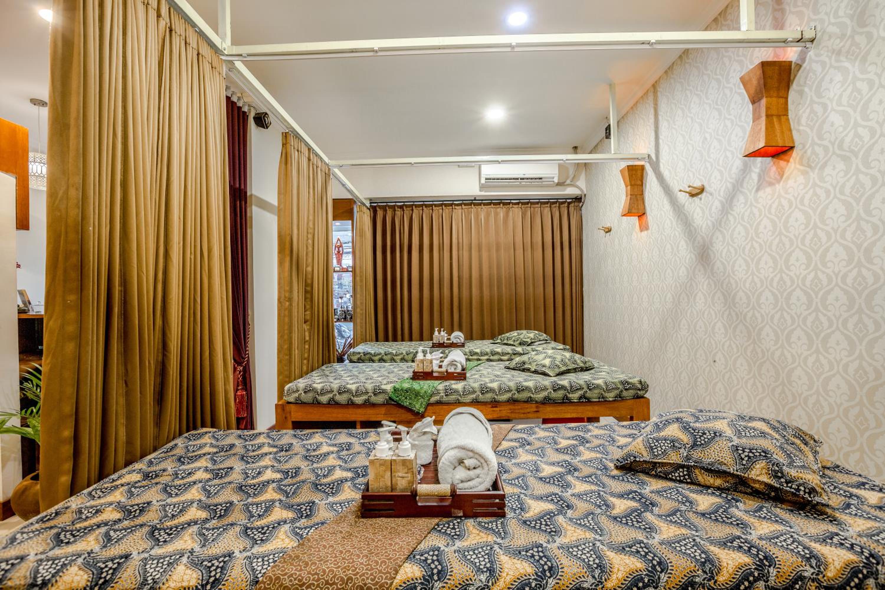Lokal Bali Hostel