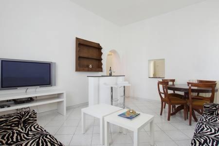 Roma Ostia 100 mt sea