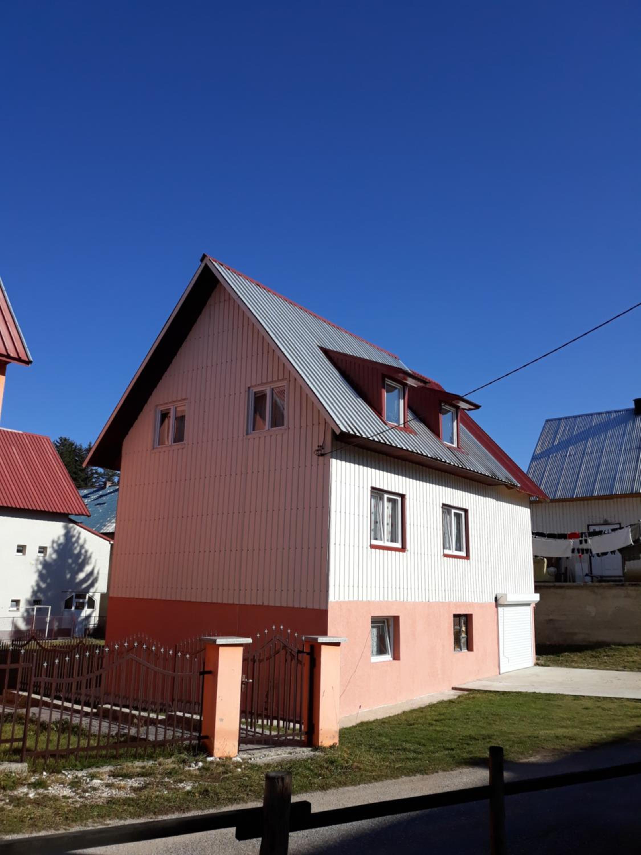 Vuk Popovic view 3