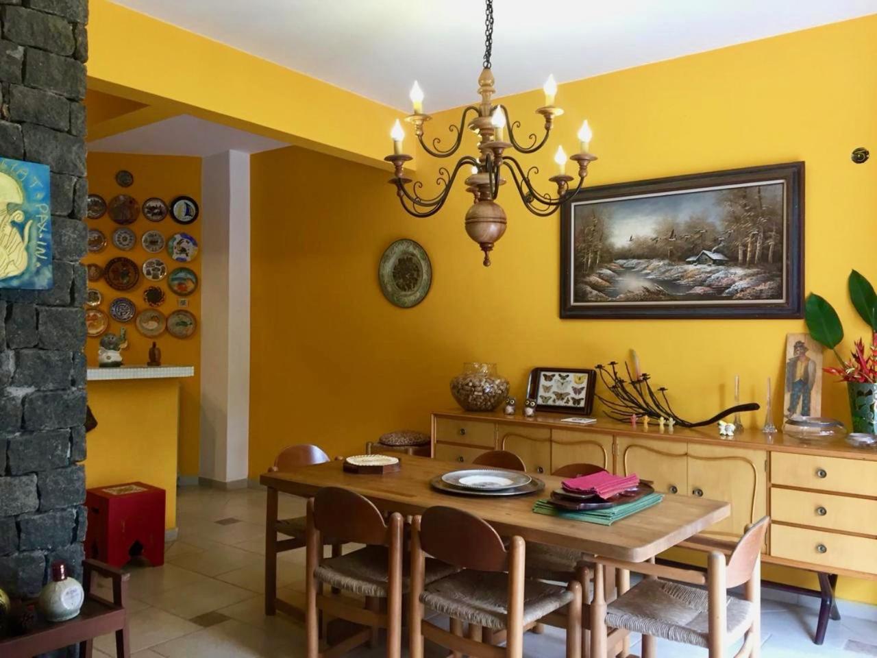 Villa Cachoeira da Rocha