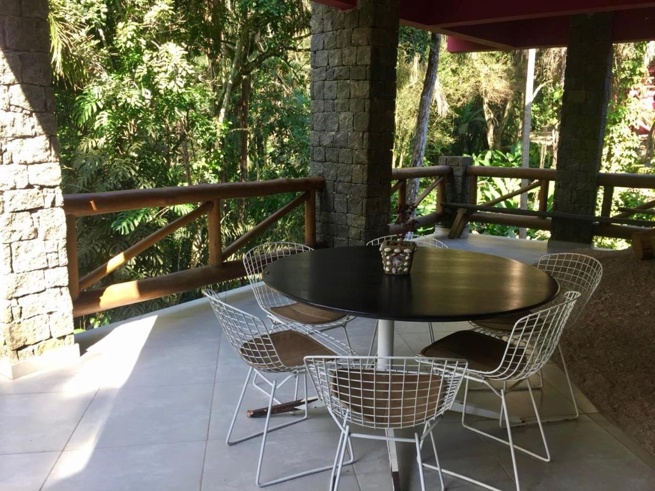 Villa Cachoeira da Rocha