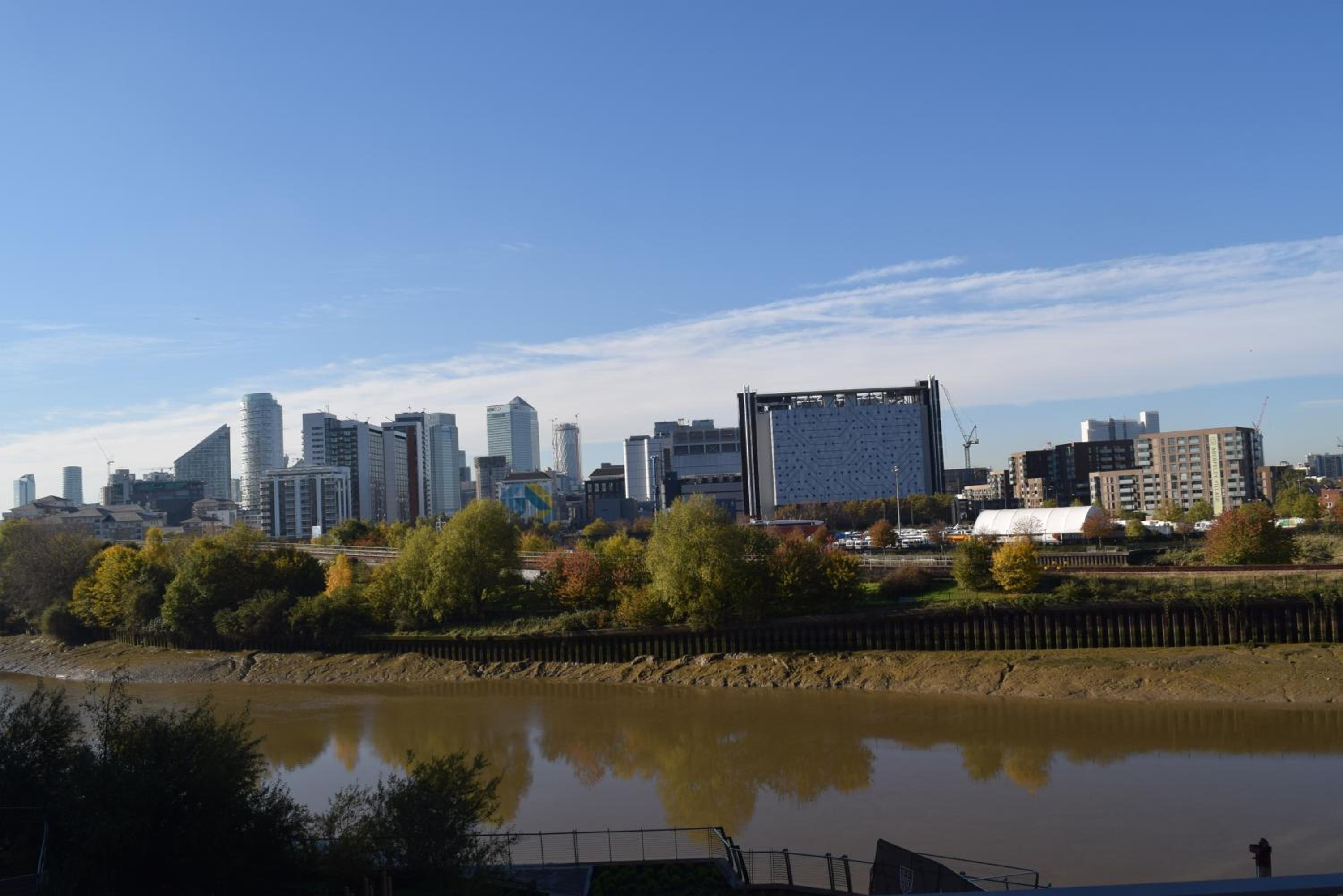 London City Island 3 Bedroom Luxury Apartments, Canary Wharf, E14