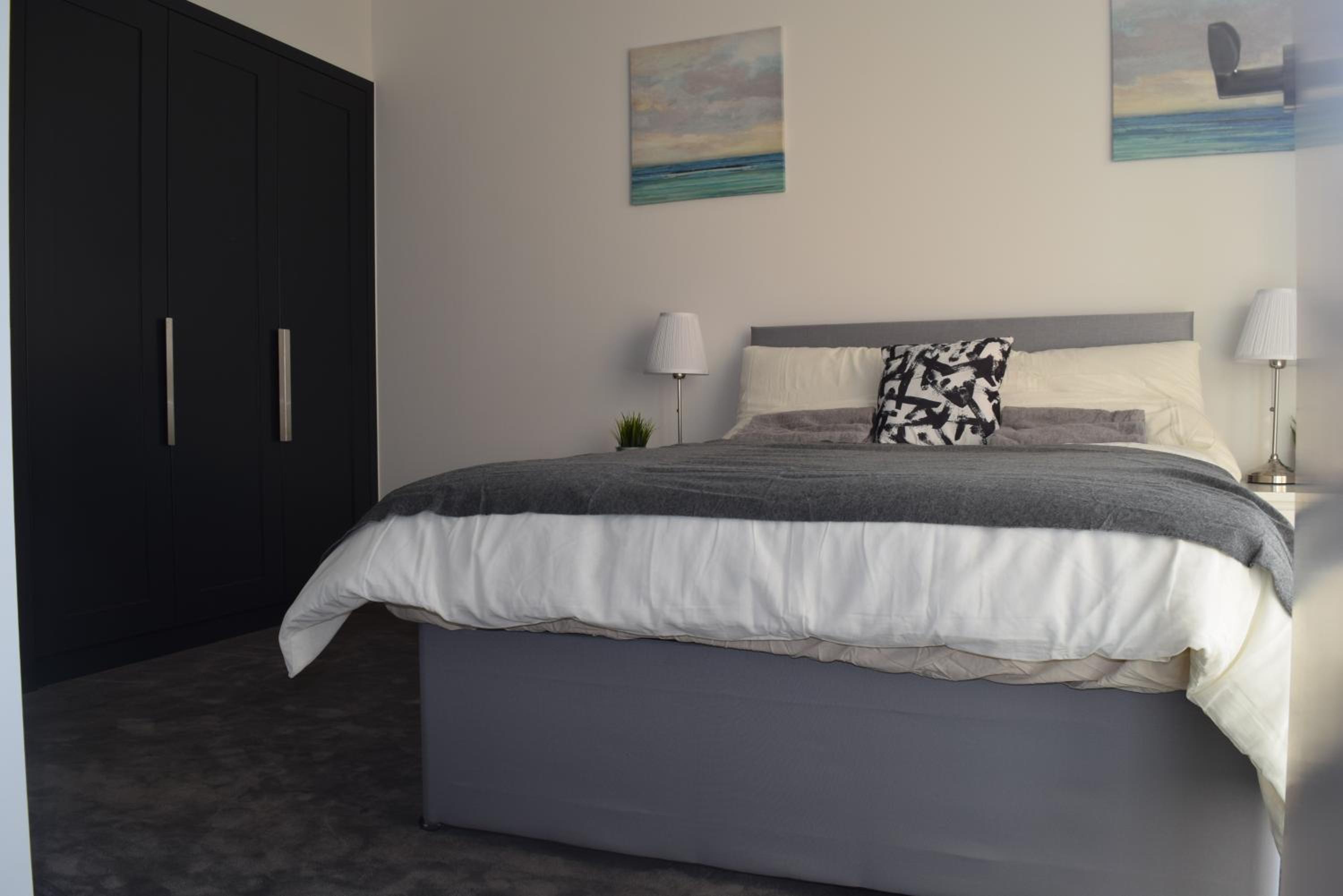 London City Island 3 Bedroom Luxury Apartments, Canary Wharf, E14