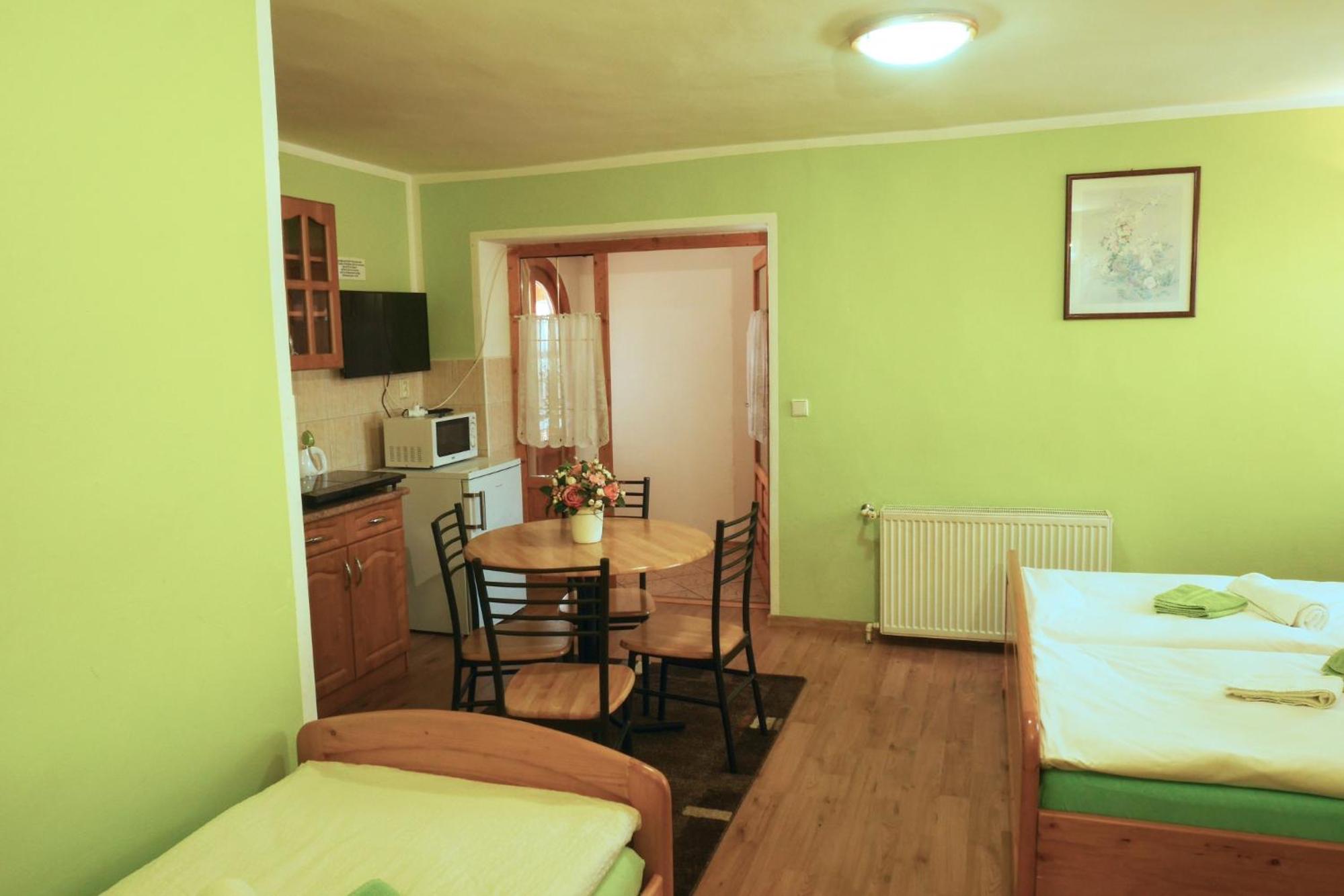 Apartmány pri zámočku